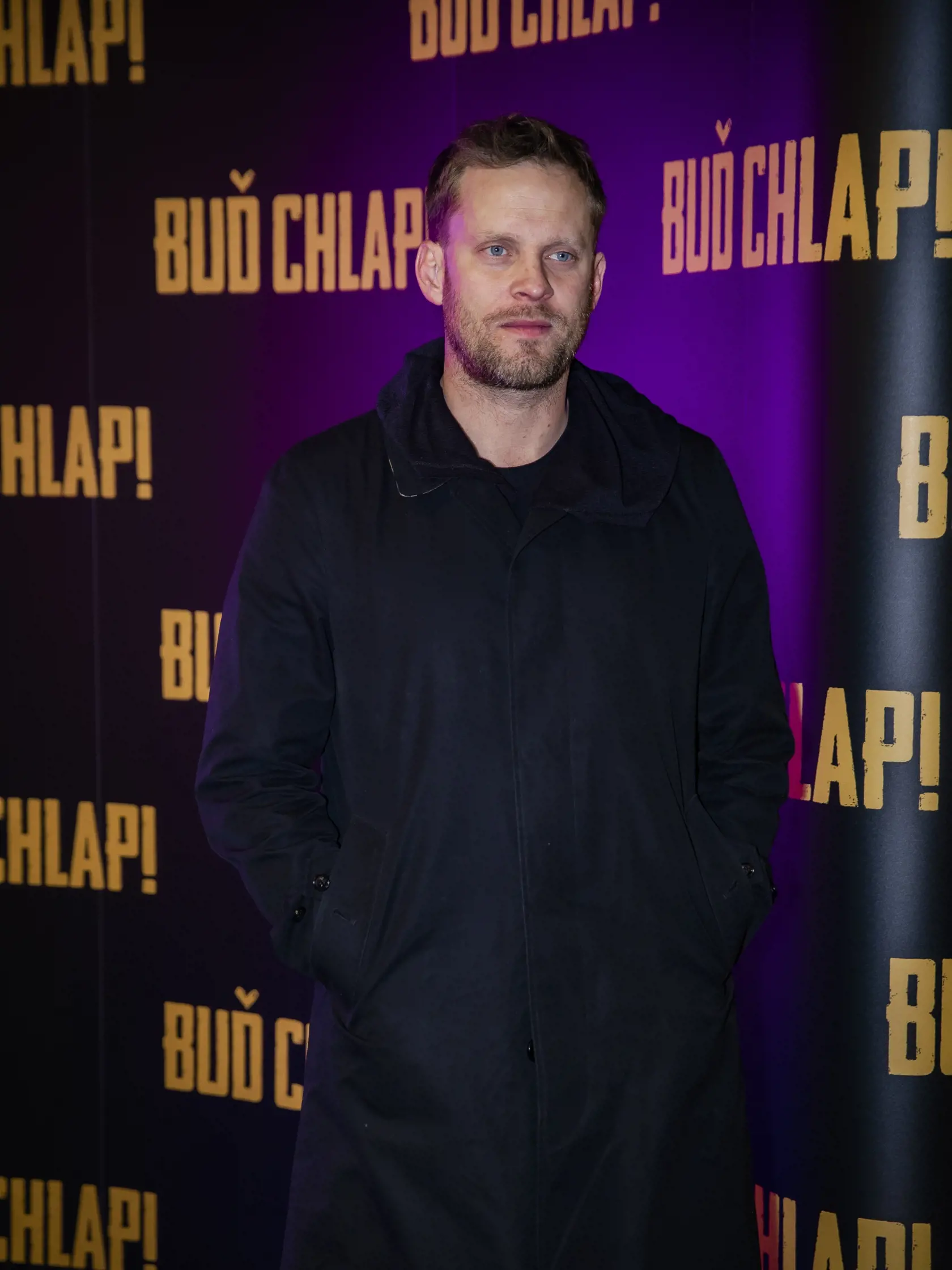 Na snímke Jakub Prachař počas slávnostnej premiéry filmu Buď chlap!