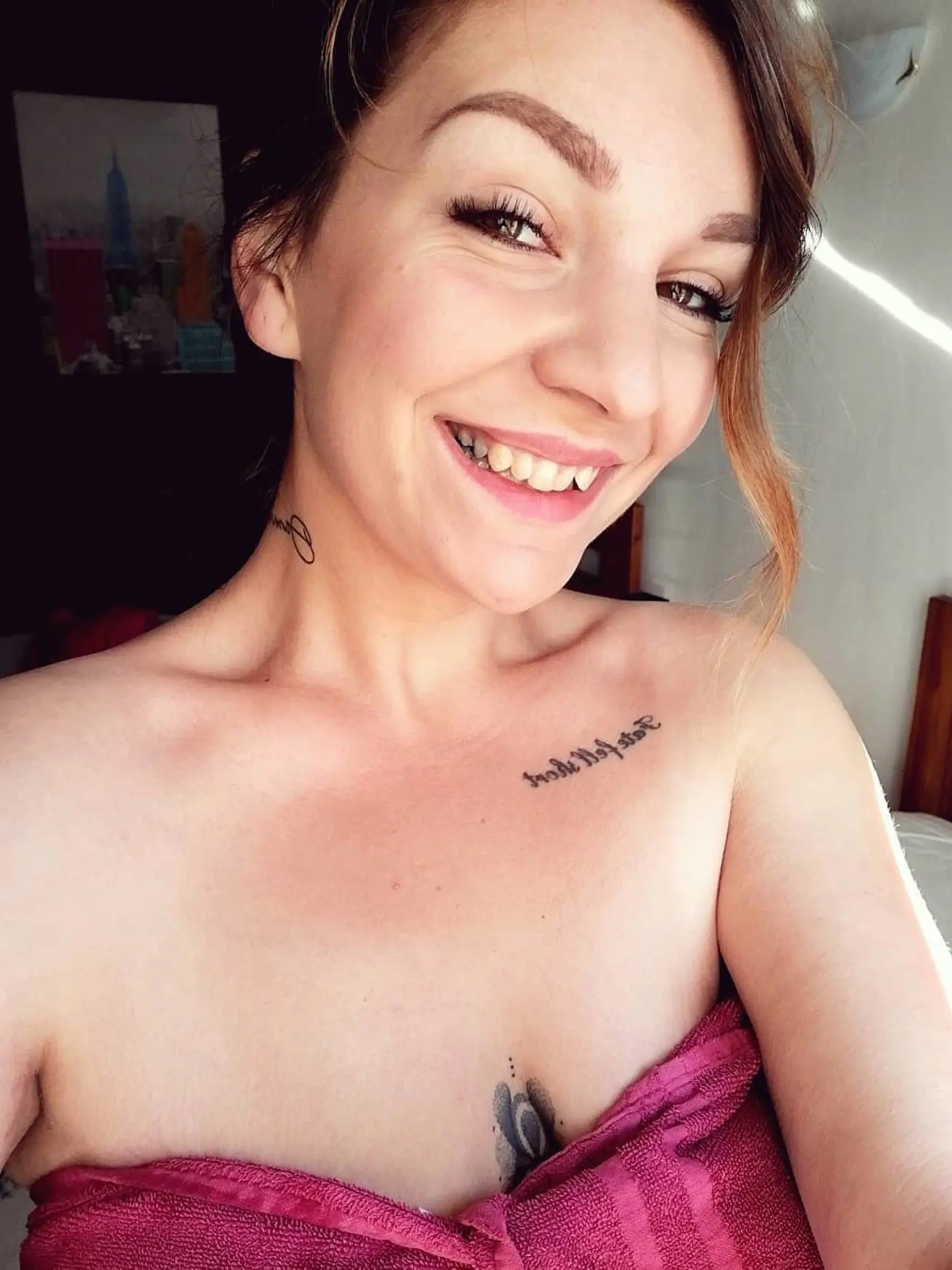 September 2019: Simona narovinu hovorila, aké má krivé zuby. Dnes, po roku nosenia neviditeľného strojčeka, je všetko inak.