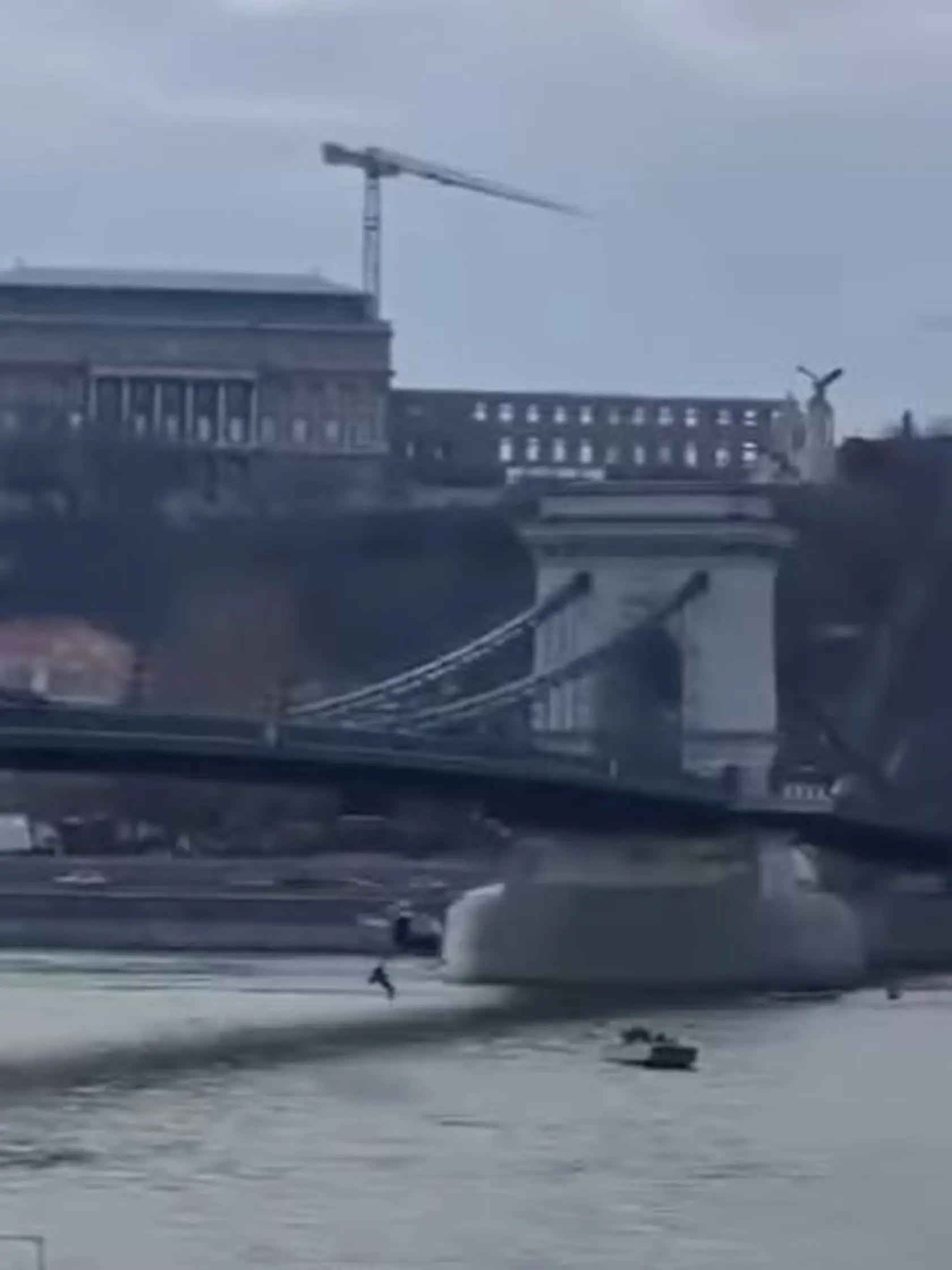 Zábery z nakrúcania filmu, ktoré herec John Cena točil v Budapešti, sa objavili aj na sociálnych sieťach.