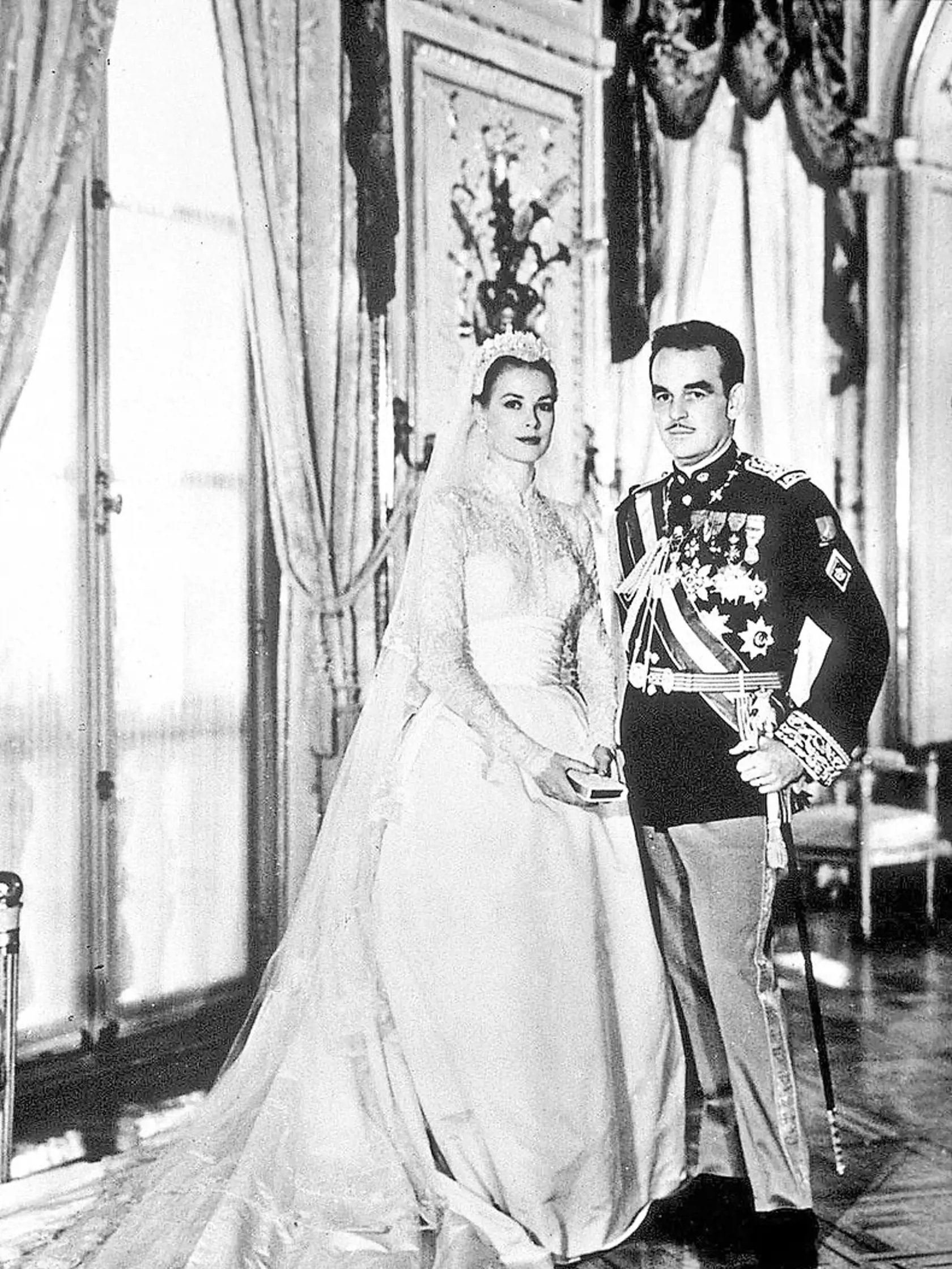 Grace Kelly sa vydala za princa.