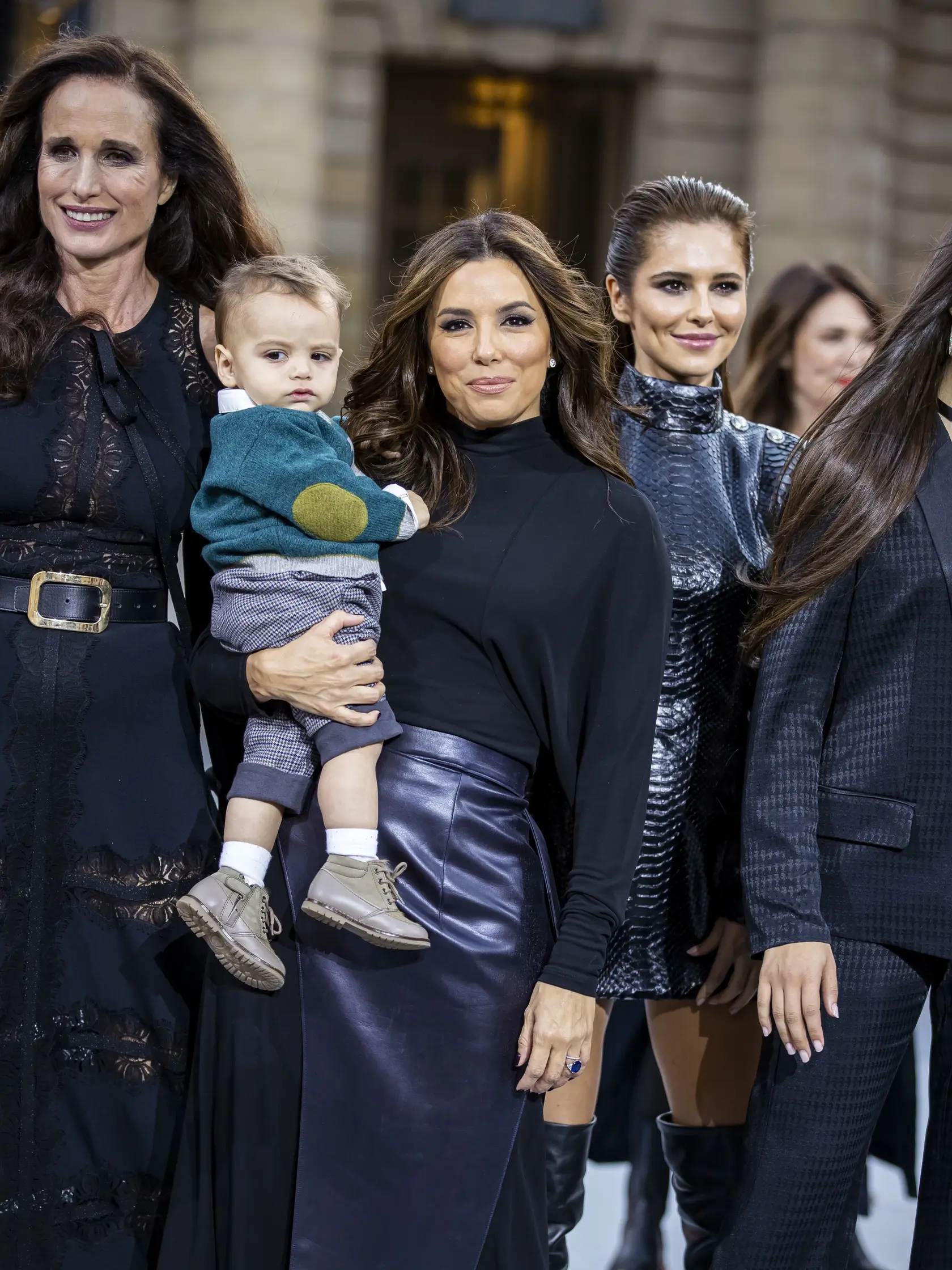 Eva Longoria so synom Santiagom a Andie MacDowell