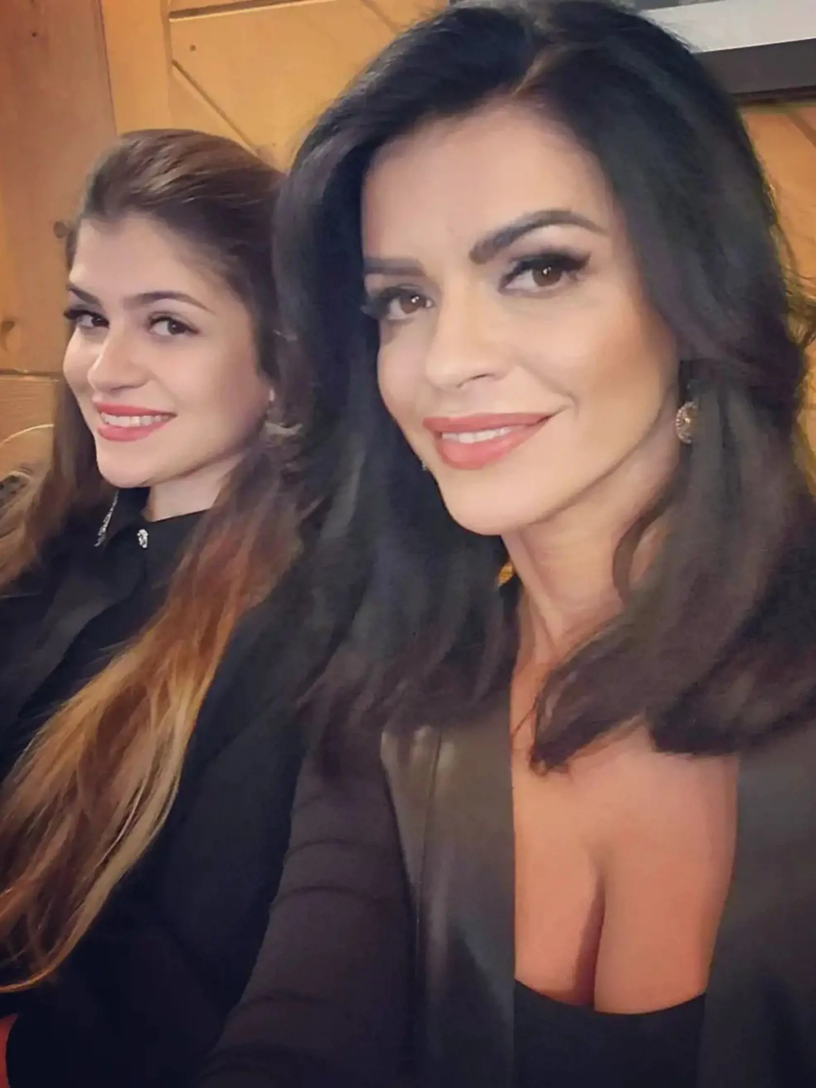 Silvia a Vanessa majú blízky vzťah.