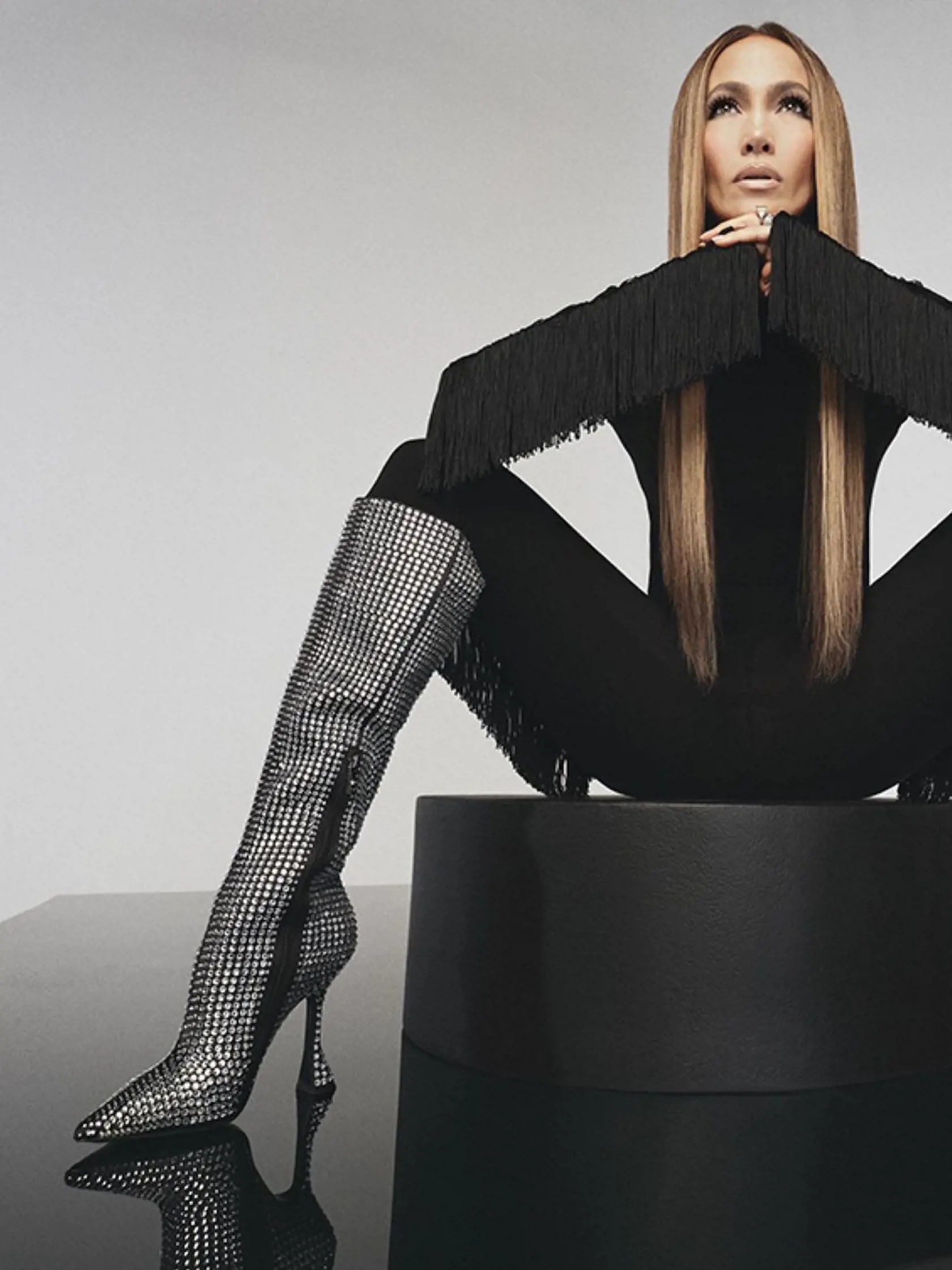 Jennifer Lopez aj po 50-tke vyzerá mlado! Svoju postavu ukazuje aj na svojich sociálnych sieťach.
