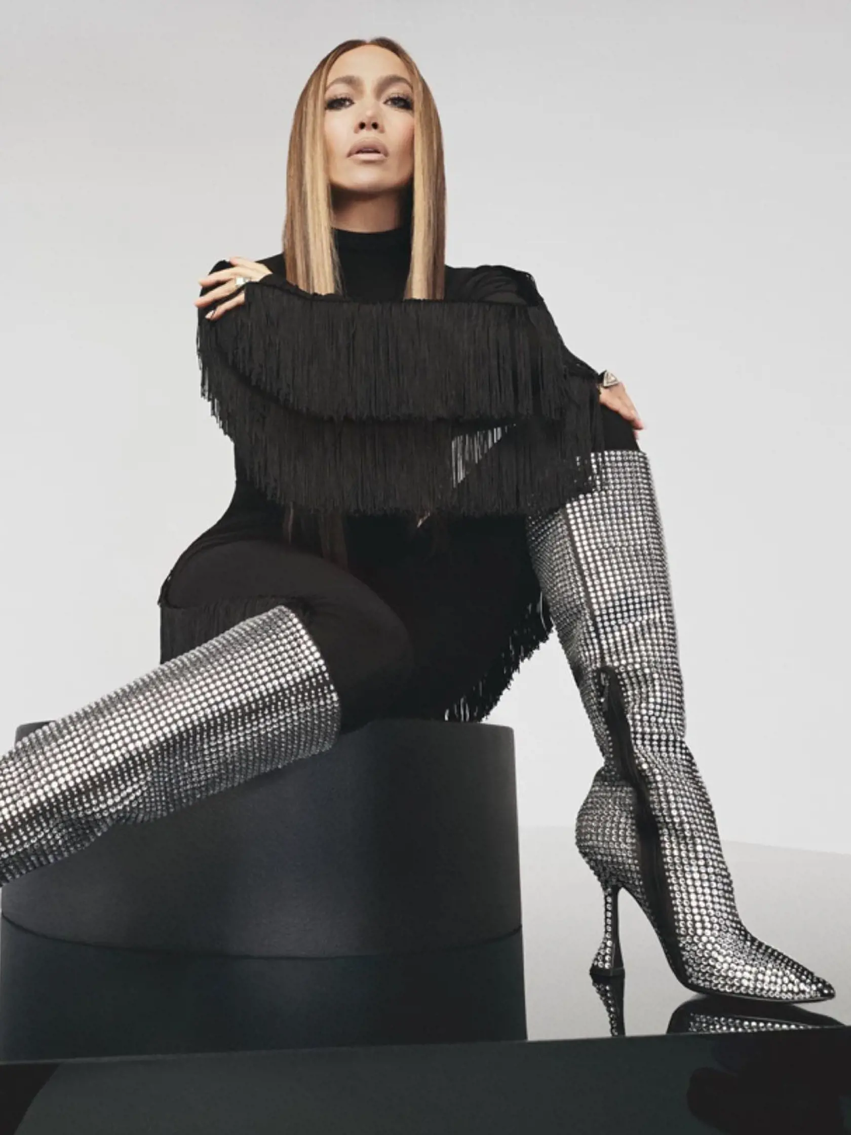 Jennifer Lopez aj po 50-tke vyzerá mlado! Svoju postavu ukazuje aj na svojich sociálnych sieťach.