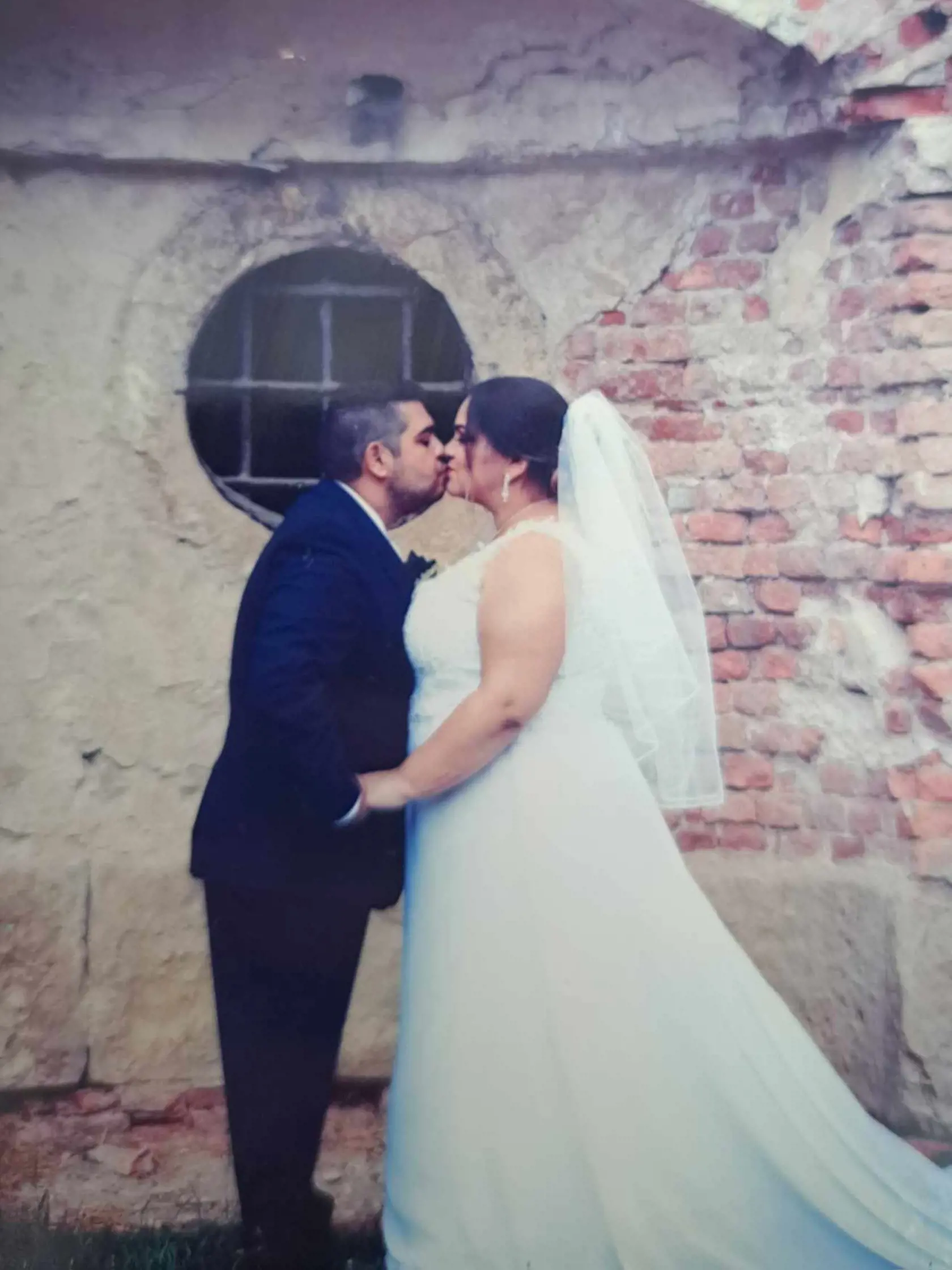 Adam s Helenou boli spolu 14 rokov. Manželmi boli od roku 2018.