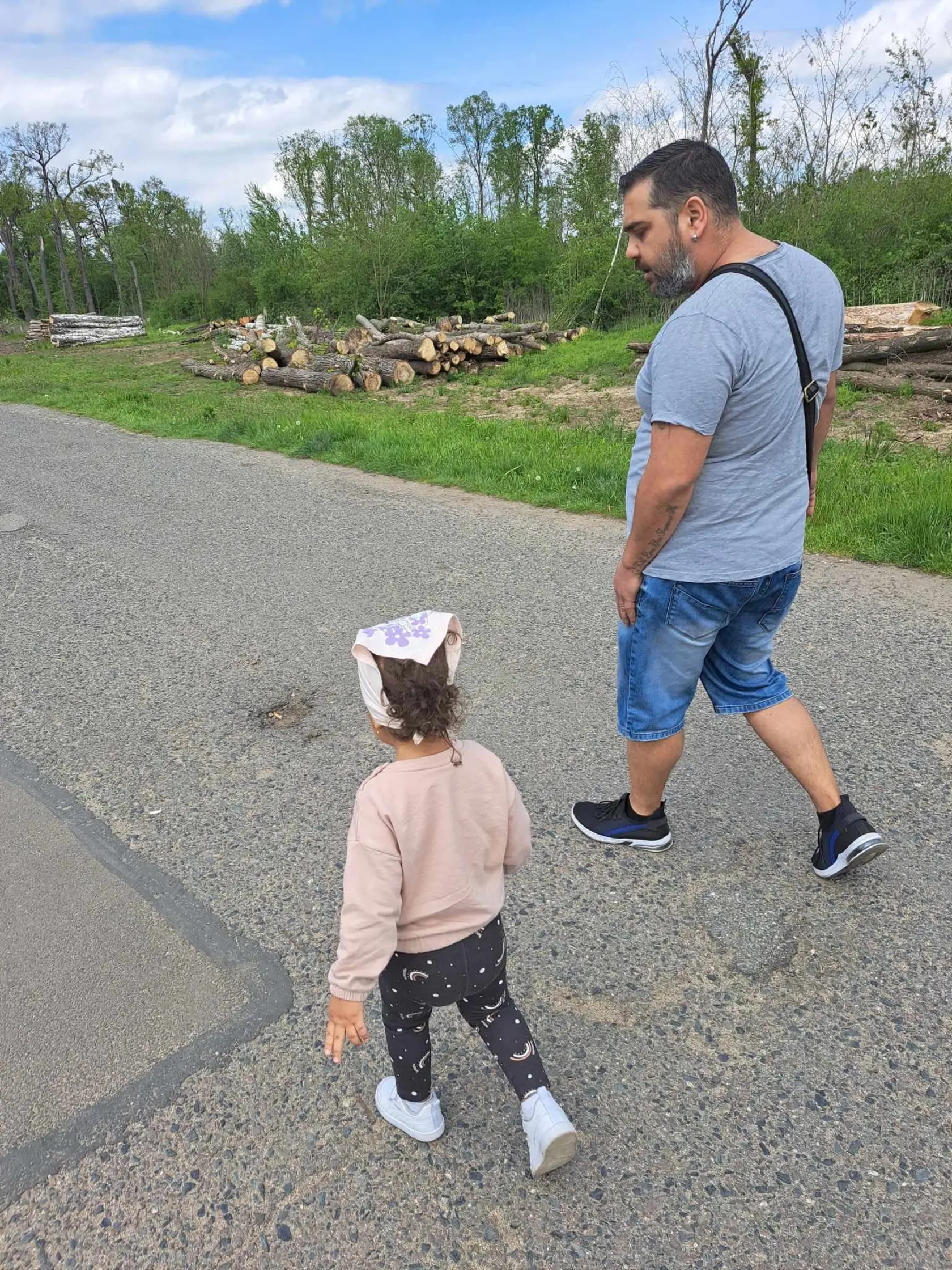 Adam s Helenou boli spolu 14 rokov. Pred tromi rokmi do ich života vstúpila 3-ročná dcérka Emma Zara, ktorá už bude vyrastať bez svojho tatina.