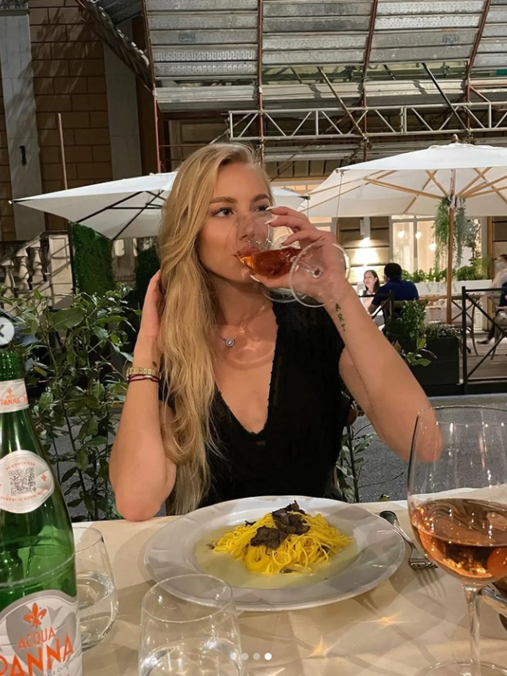 20-ročná Alexandra Horňáková je dcérou Borisa Kollára.