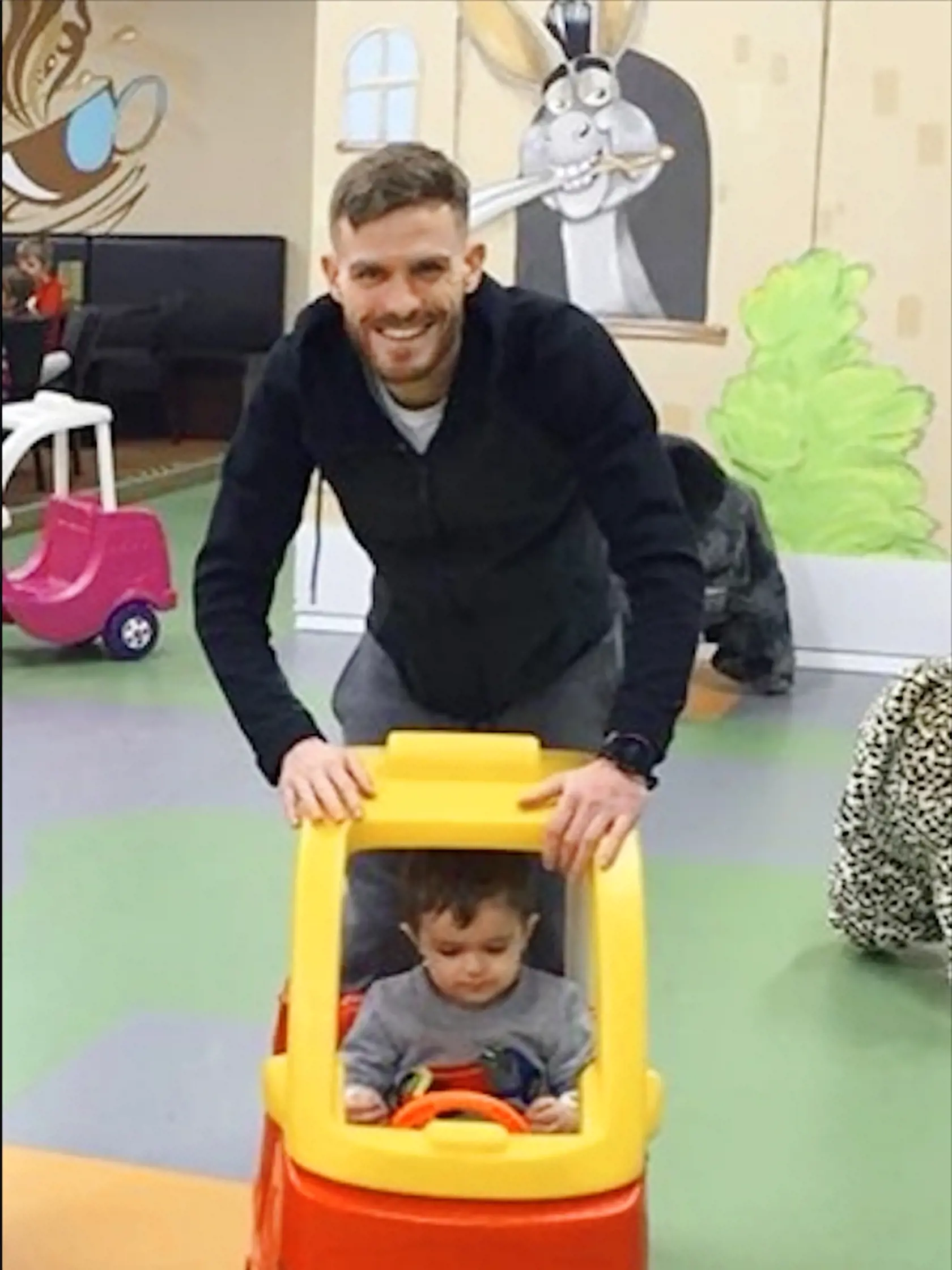 MARTIN na snímke so starším synom MARKOM.