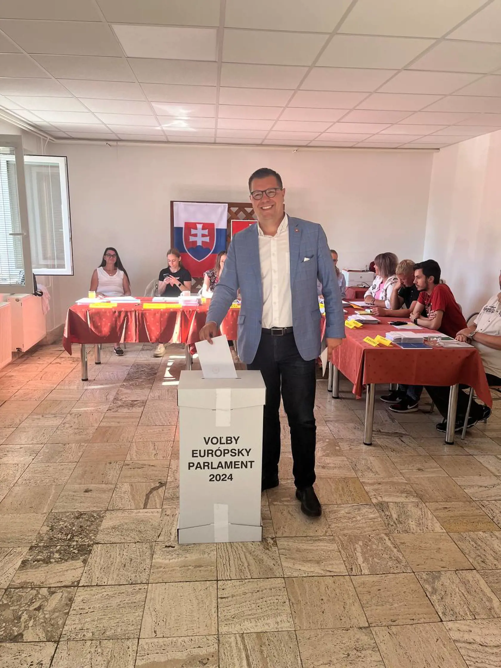 Poslanec NR SR za stranu Hlasu Igor Šimko je hlasom východu, jeho priority sú čisté životné prostredie a stabilné ceny energií.