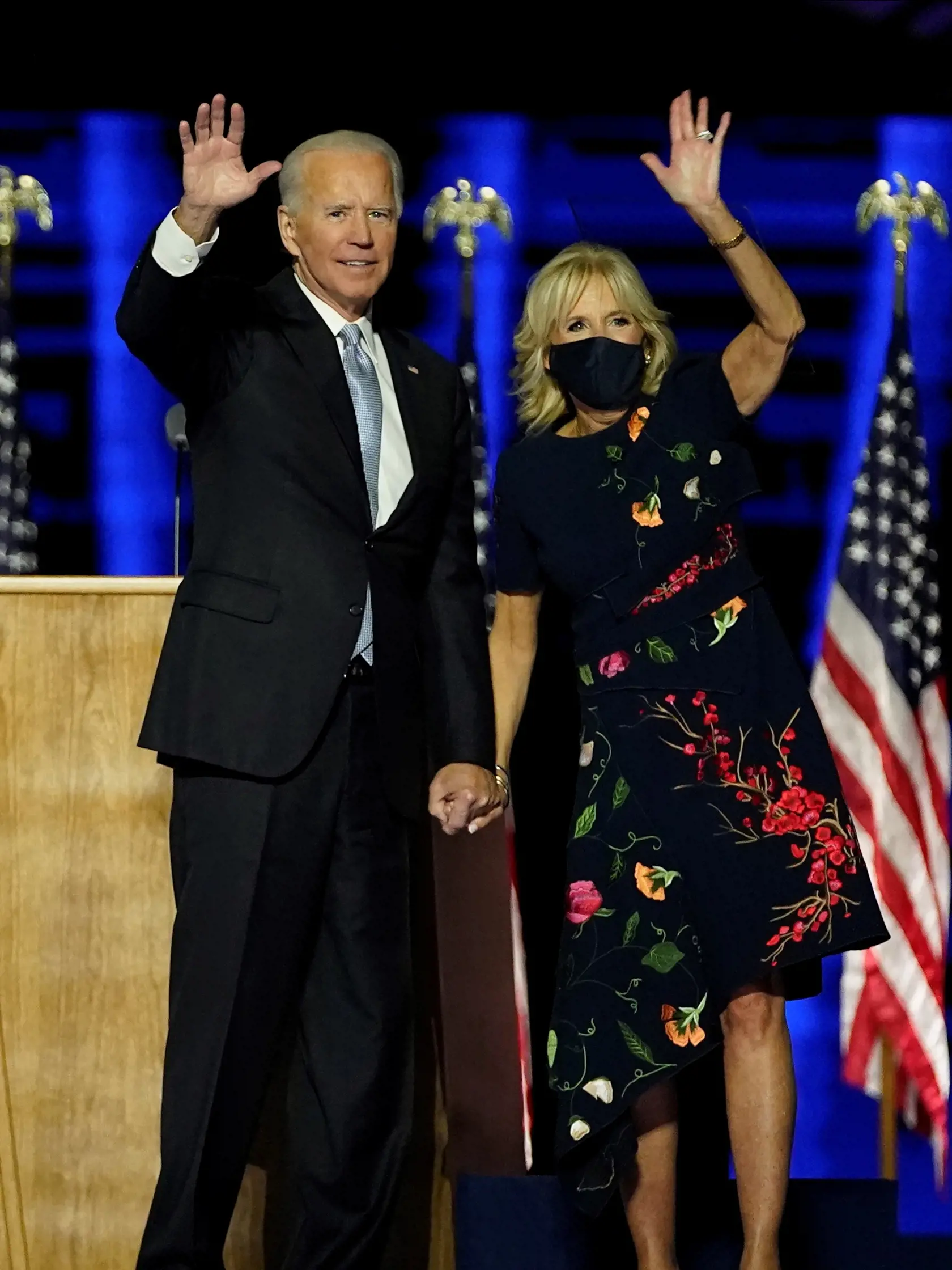 Šaty budúcej prvej dámy Jill Biden, ktoré mala oblečené počas sobotňajšej volebnej noci, sa vypredali za hodinu.
