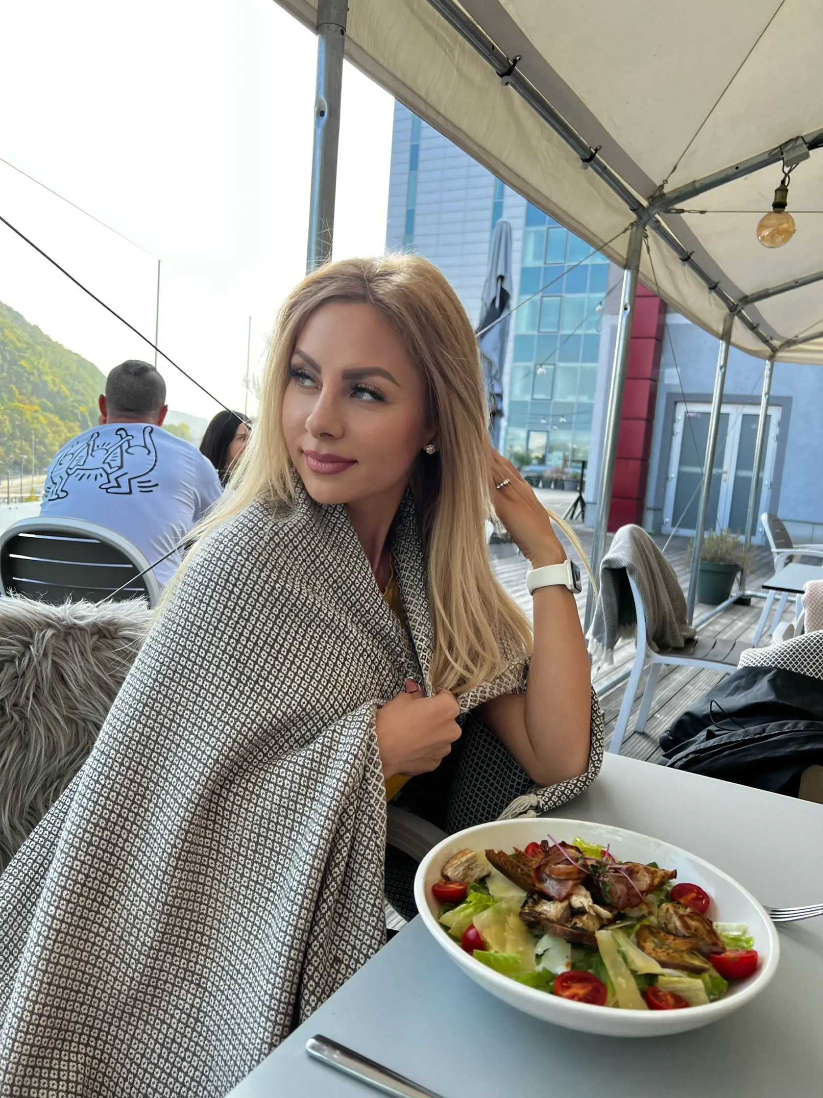 Monika Křivová je snúbenicou Mikuláša Černáka a zároveň aj jeho právnou zástupkyňou.