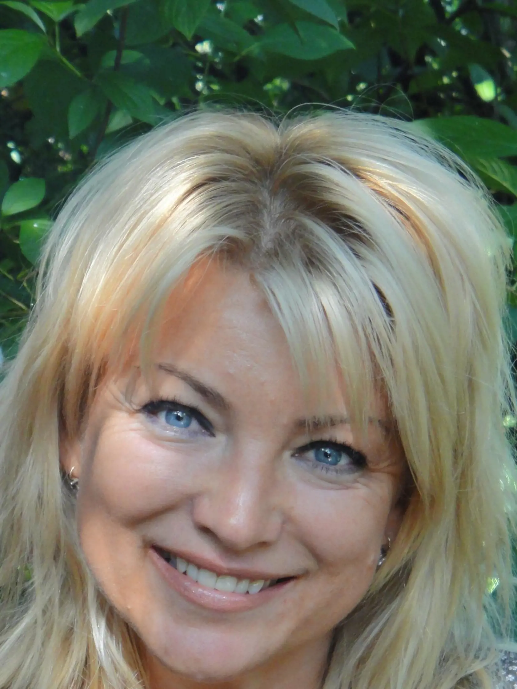 Krásna herečka Eva Vejmělková oslavuje významné životné jubileum, päťdesiat rokov. 