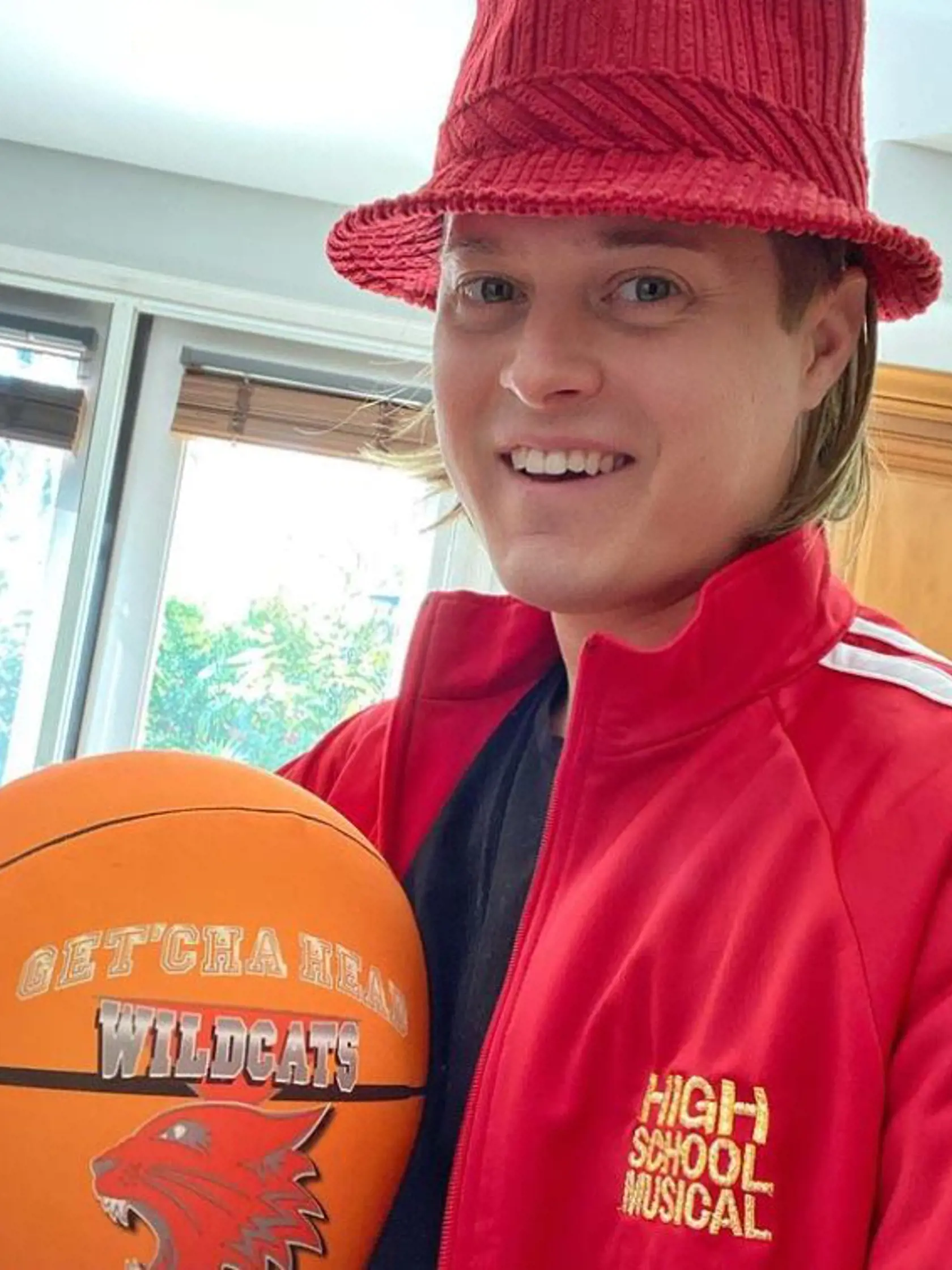 Lucas Grabeel dnes.