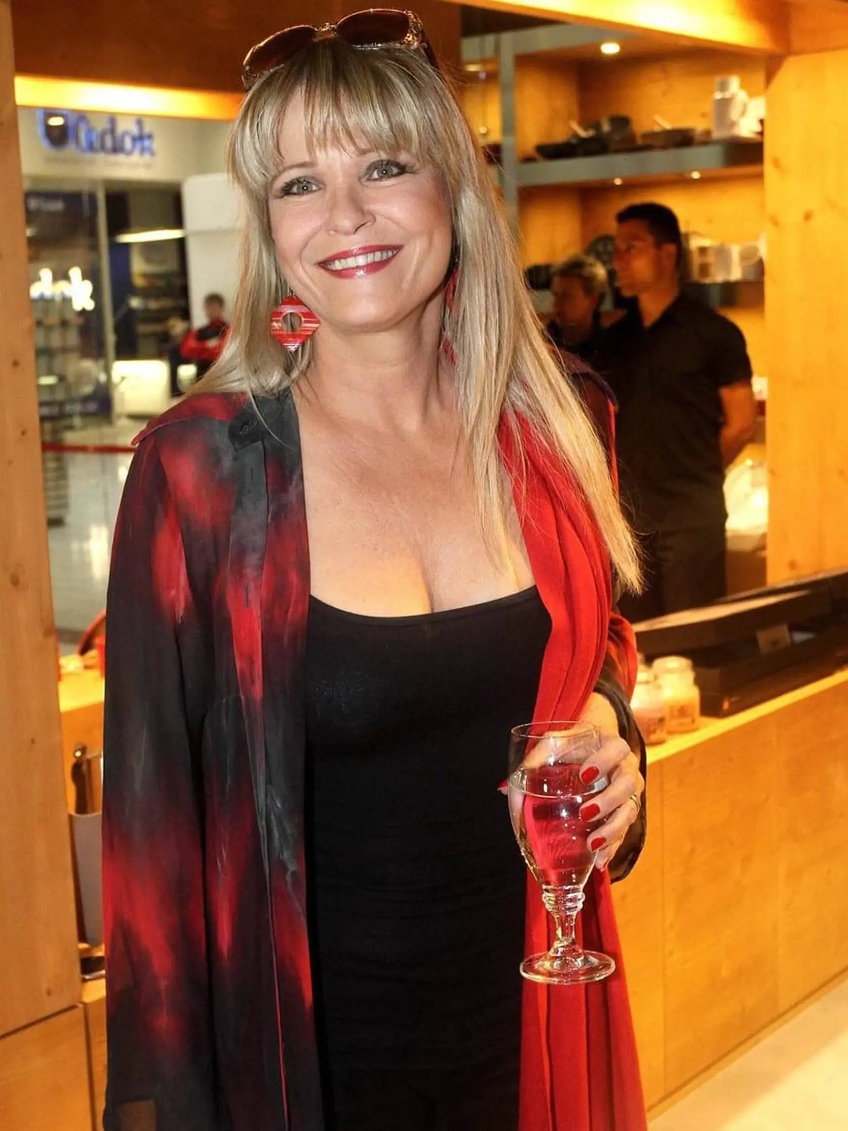 Chantal Poullain je v Česku považovaná na módnu ikonu.