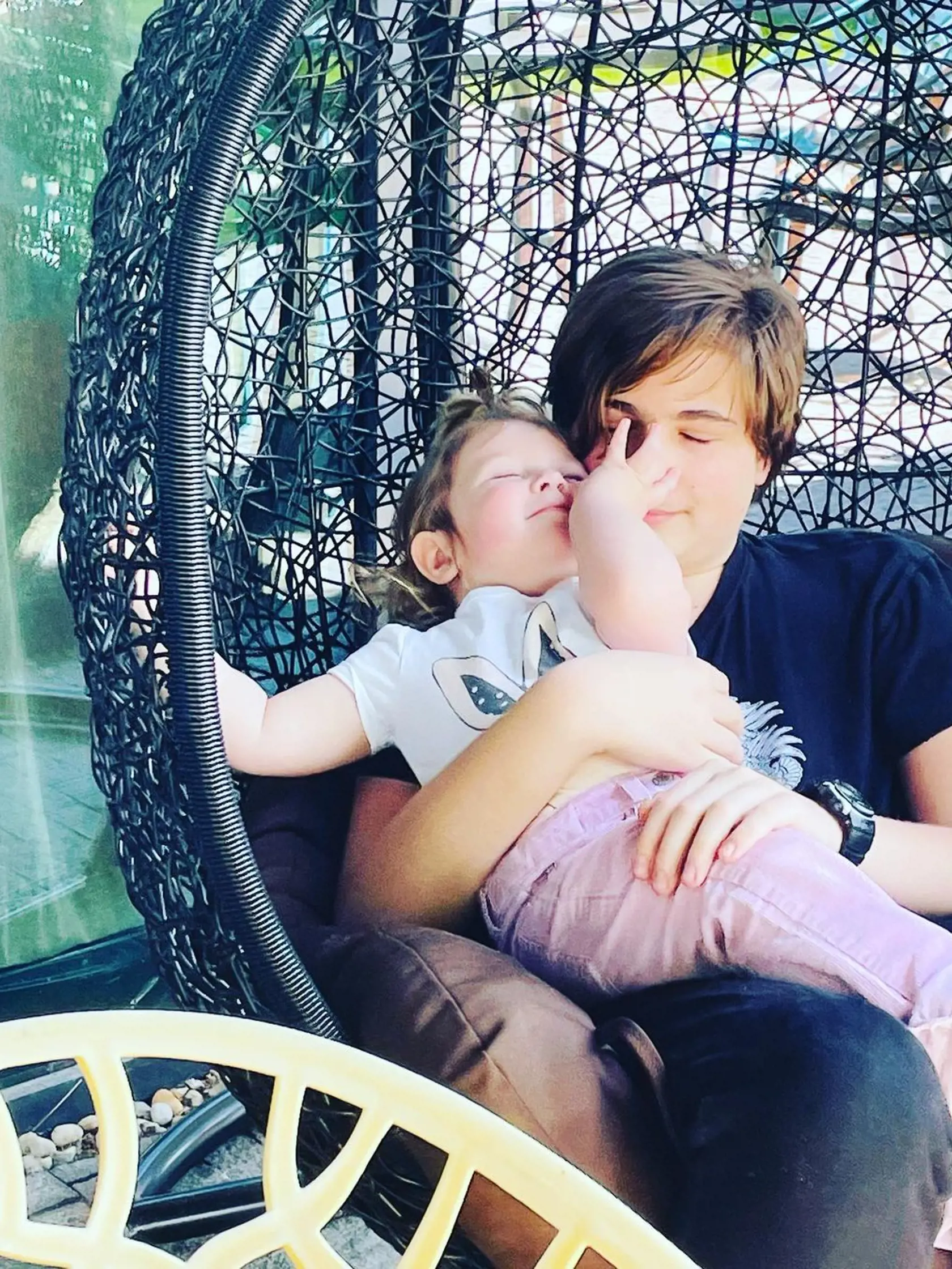 Dcérka Charlottka a syn Adamko Kristíny Greppelovej.
