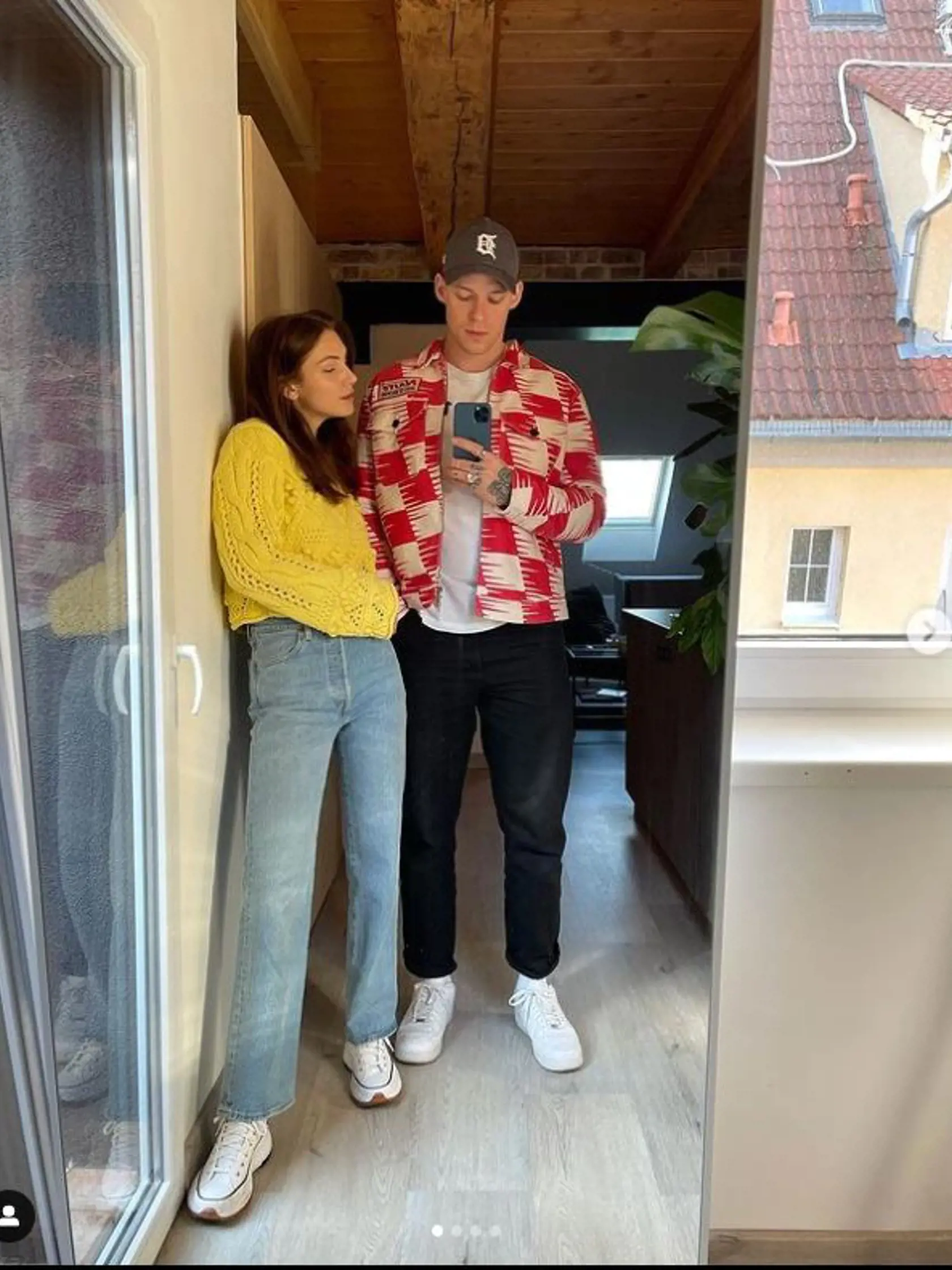 Krištof Králik sa presťahoval do Bratislavy, kde si kúpil byt.