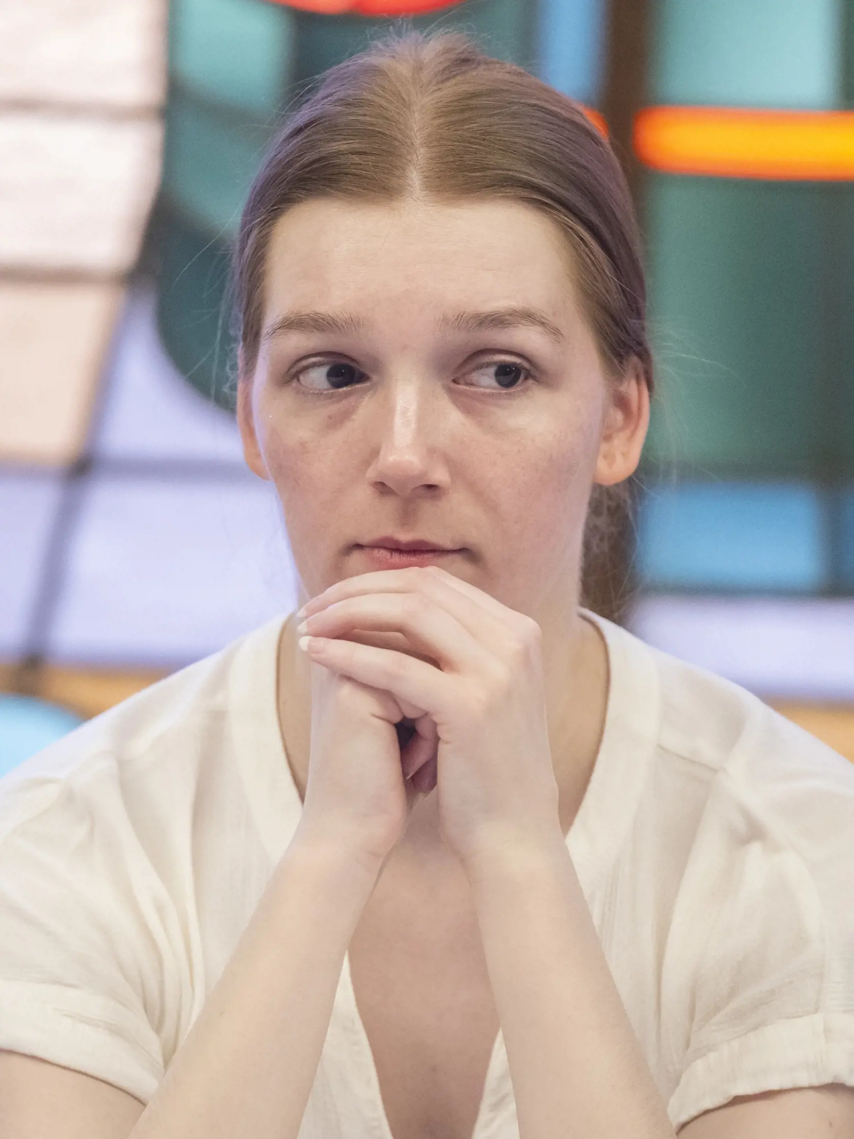 Na snímke herečka inscenácie Prešporské porno Annamária Jenaková počas tlačovej konferencie v Divadle P. O. Hviezdoslava (DPOH) vo štvrtok 16. mája 2024 v Bratislave. FOTO TASR - Martin Baumann
