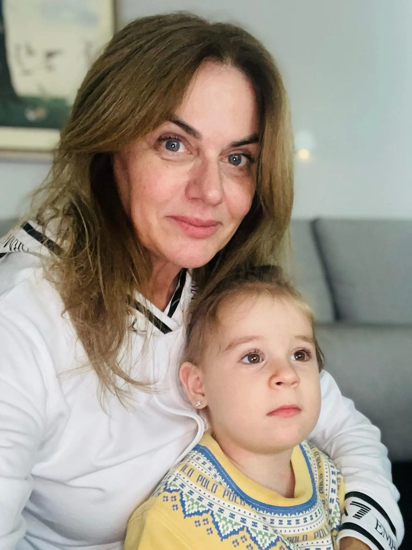 Monika Beňová (54), Smer-SD: Smerácka poslankyňa priznáva, že na veľkonočné sviatky sa u nich nešibe, ani sa nebudú zdobiť kraslice. "Dievčatá sú ešte malé a keďže nebudeme doma ani nič nevaríme a nepečieme," odkázala.