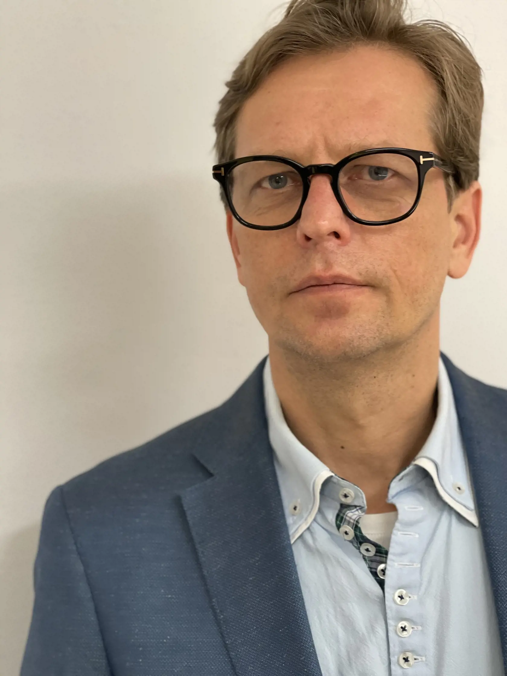 Štefan Lukačín,  predseda predstavenstva a generálny riaditeľ
Narodený v roku 1969. Má viac ako 26 ročnú prax v chirurgii a kardiochirurgii. V roku 1997 bol zakladajúcim členom kardiochirurgického programu v Košiciach. Významne sa spolupodieľal na zavedení nových operačných postupov v kardiochirurgii – napríklad záchovné operácie srdcových chlopní, operácie srdca bez mimotelového obehu – off pump“ alebo beating heart surgery“.