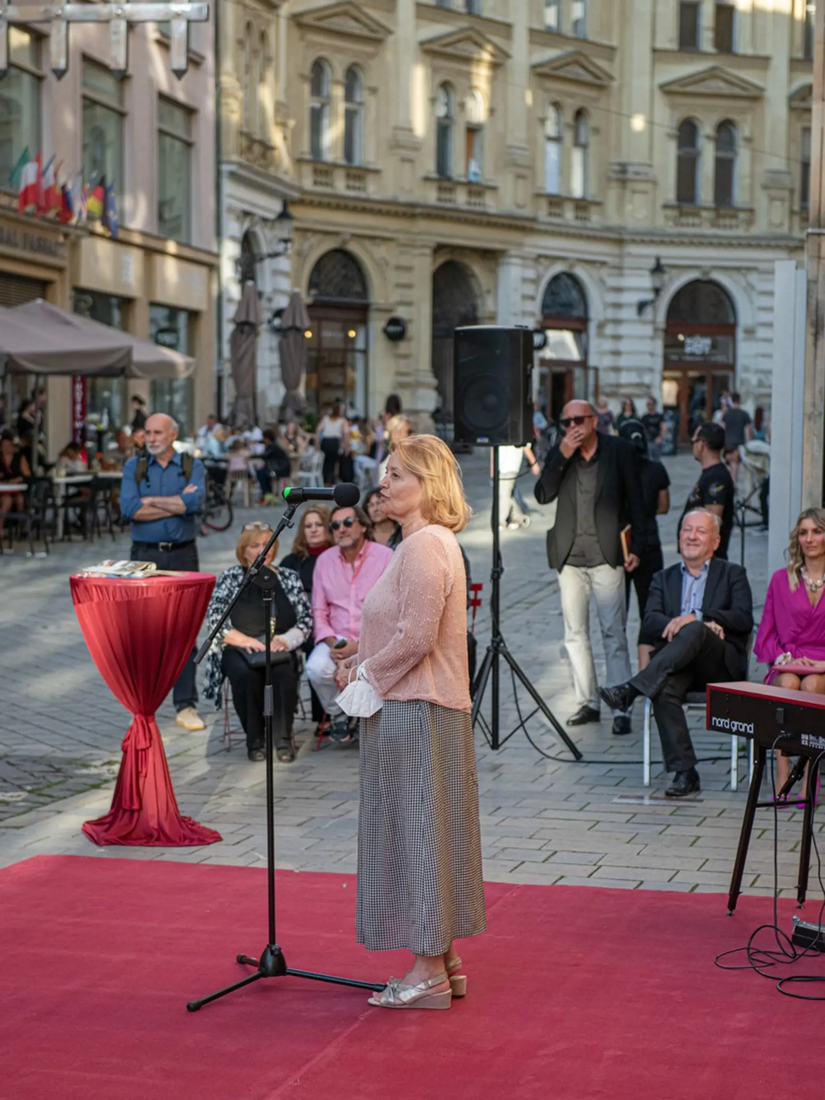 Magda Vášáryová