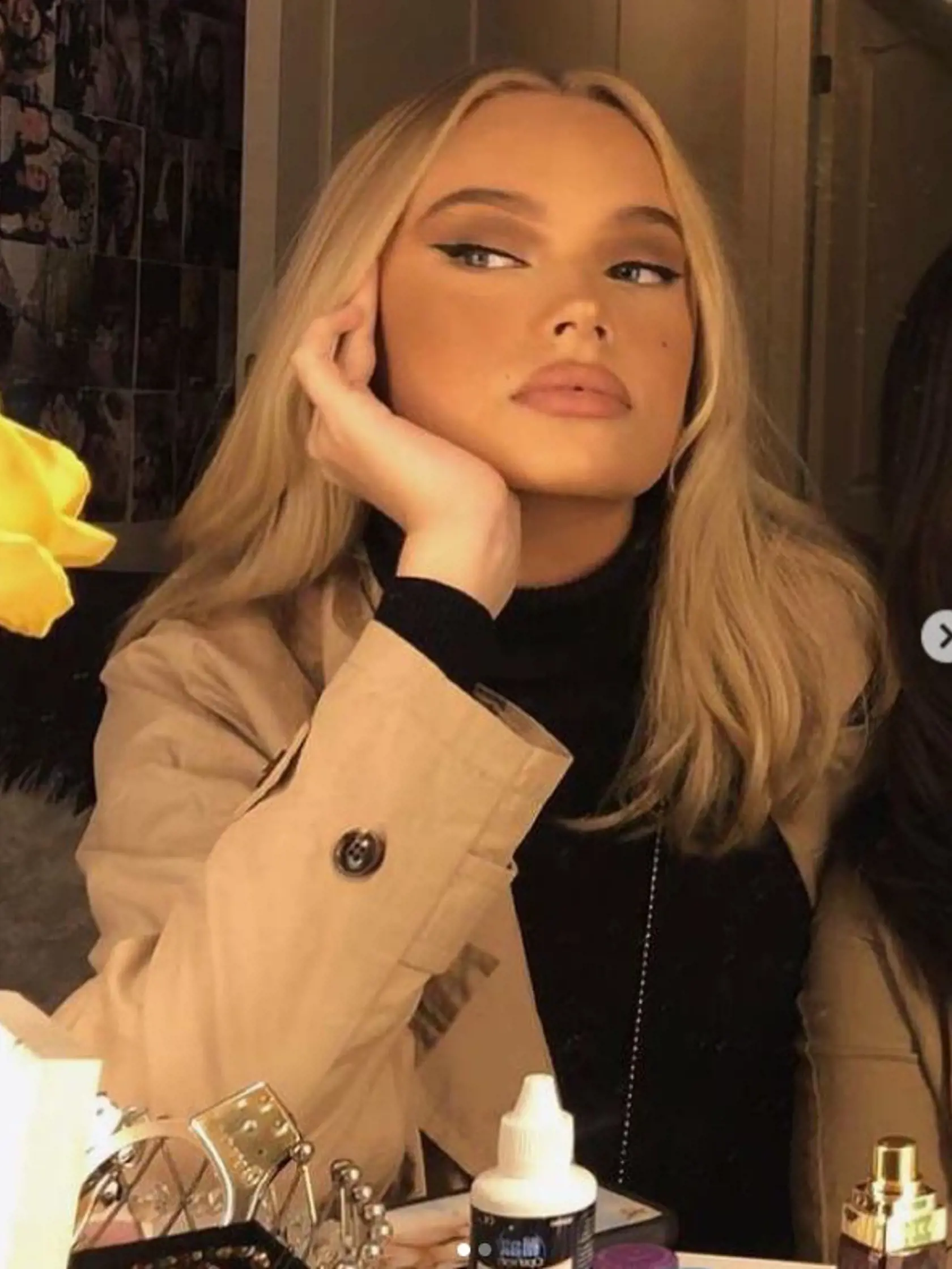 Modelka Emma Ellingsen (19)