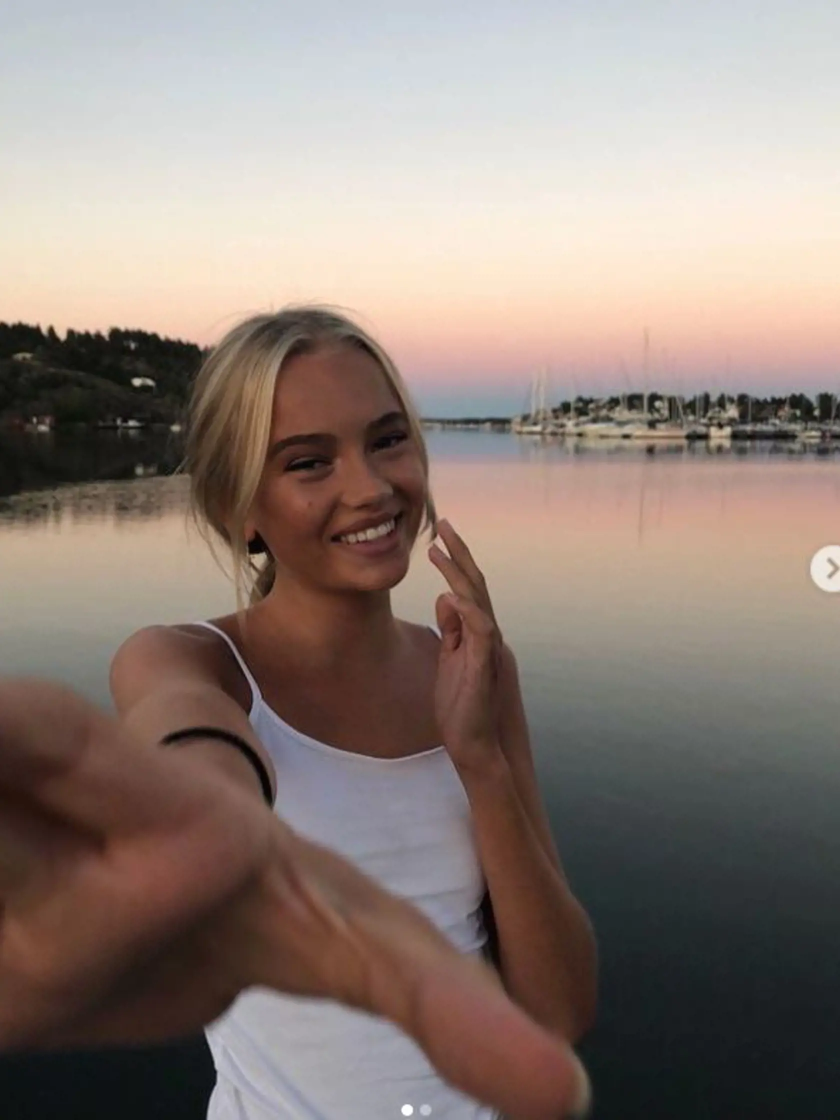 Modelka Emma Ellingsen (19)