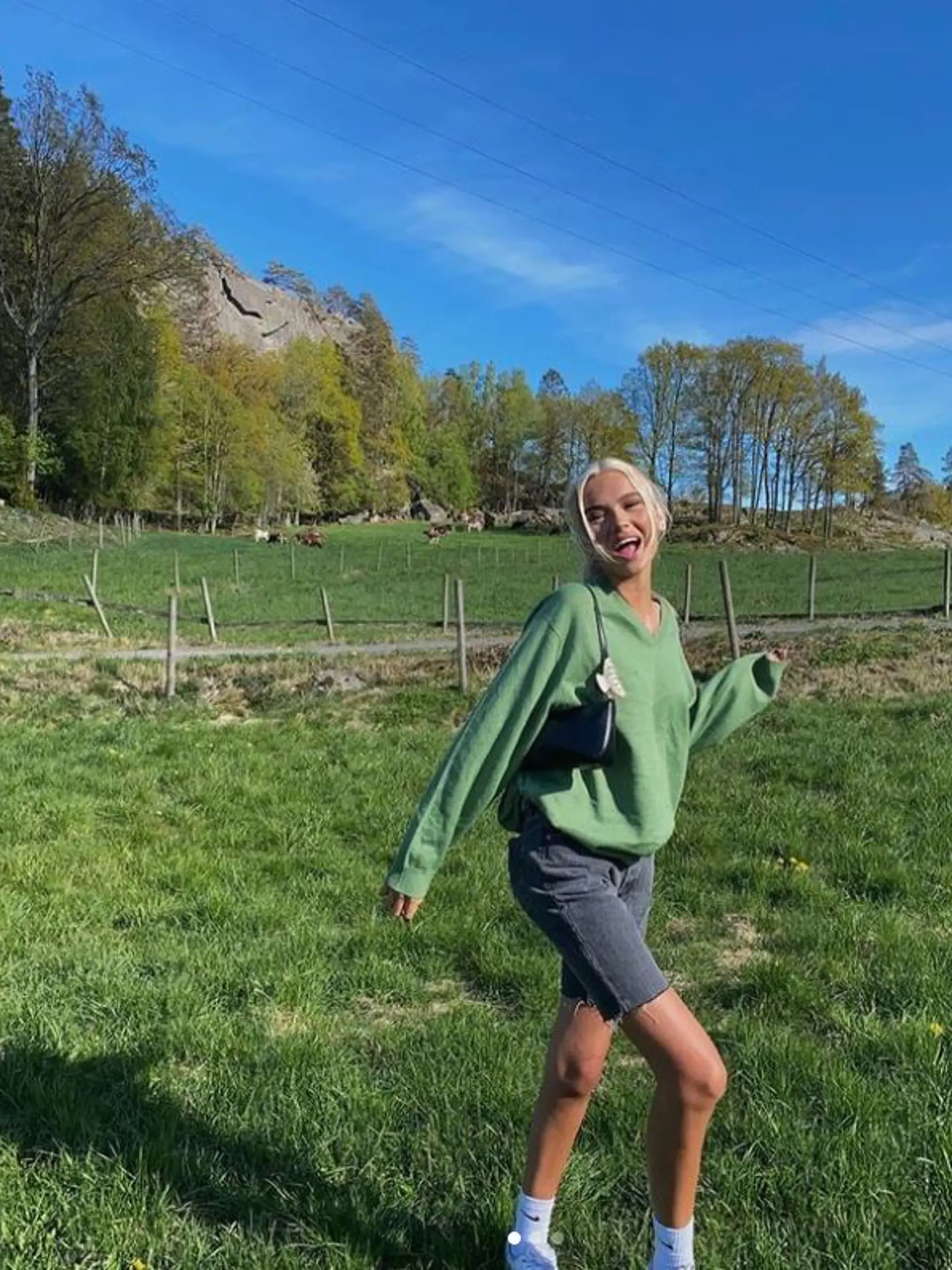 Modelka Emma Ellingsen (19)