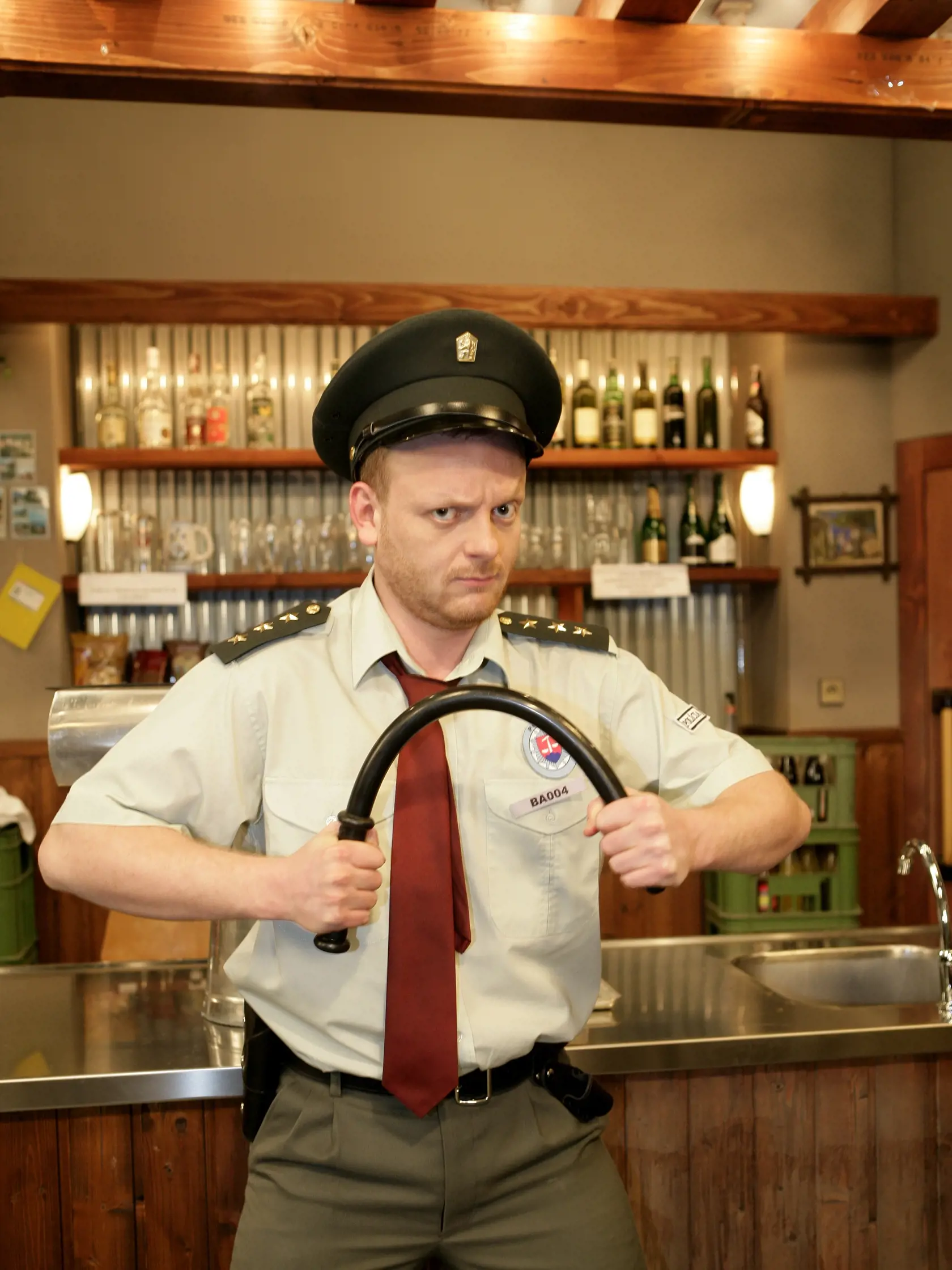 Ako policajt František Boborovký.