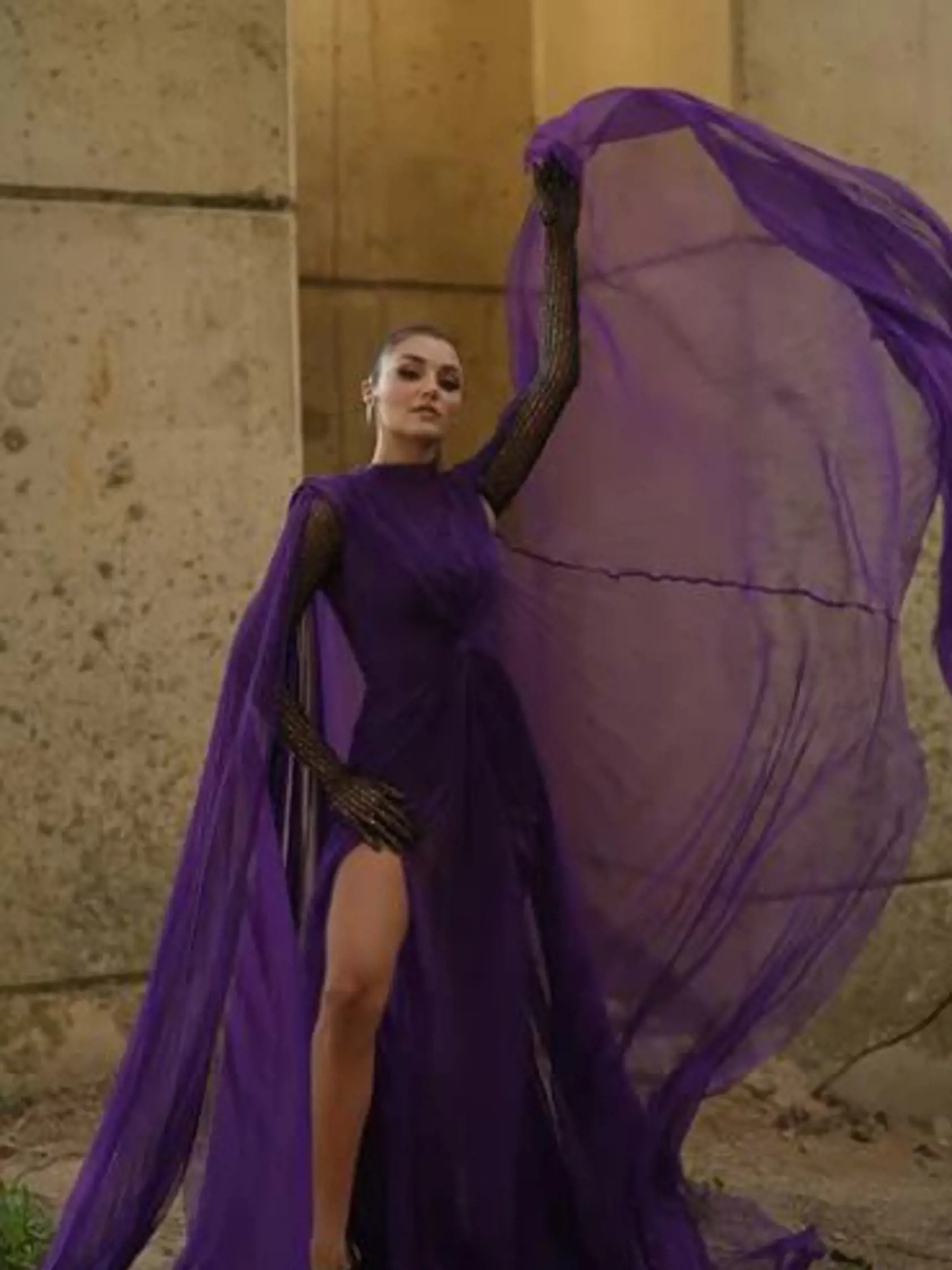 Hande je naozaj krásna žena.