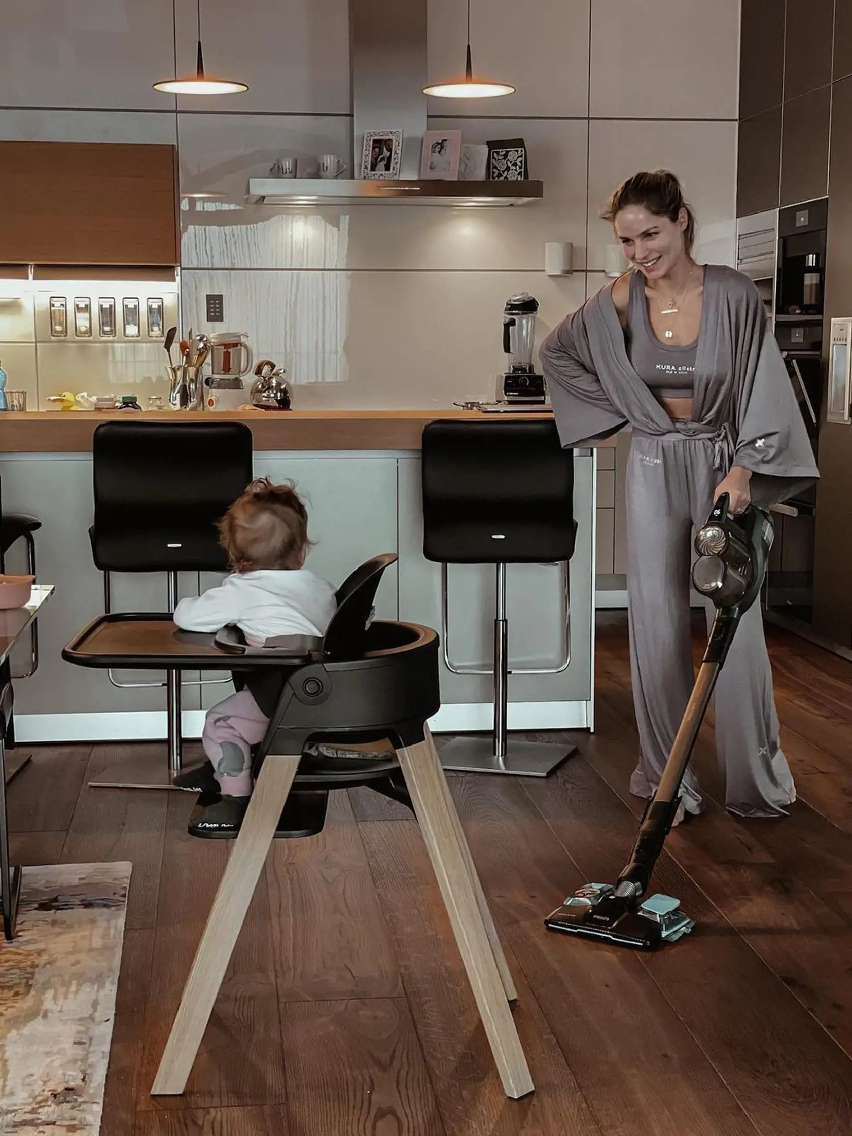Ivanka si užíva priestrannú kuchyňu a svojej rodinke v nej pripravuje samé dobroty.