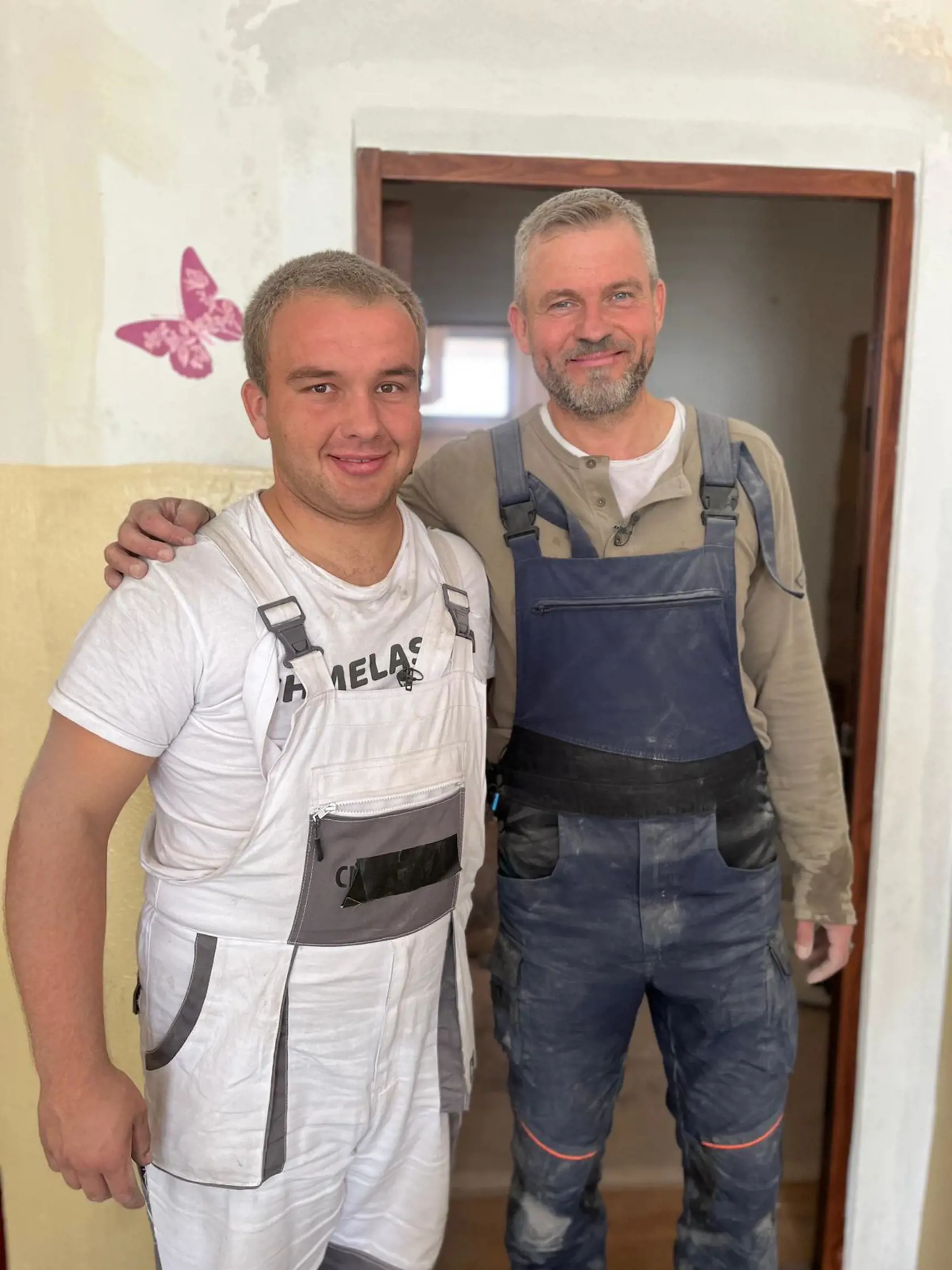 Nová séria relácie V siedmom nebi: Manuálne pomáhal aj Peter Pellegrini.