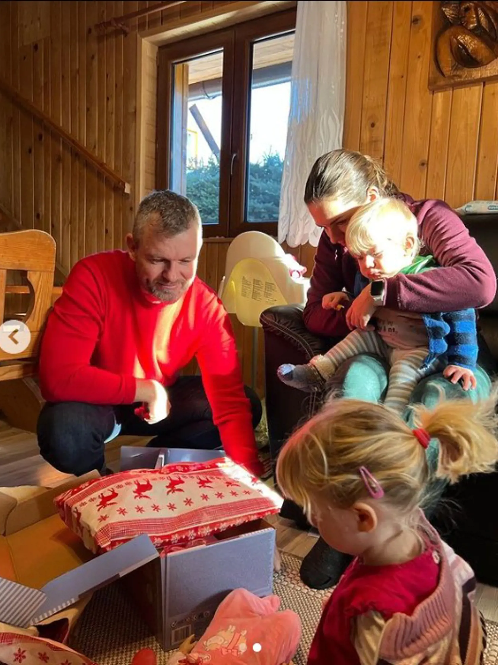 Peter Pellegrini sa pochválil svojim krstniatkom, s ktorým trávi Vianoce.