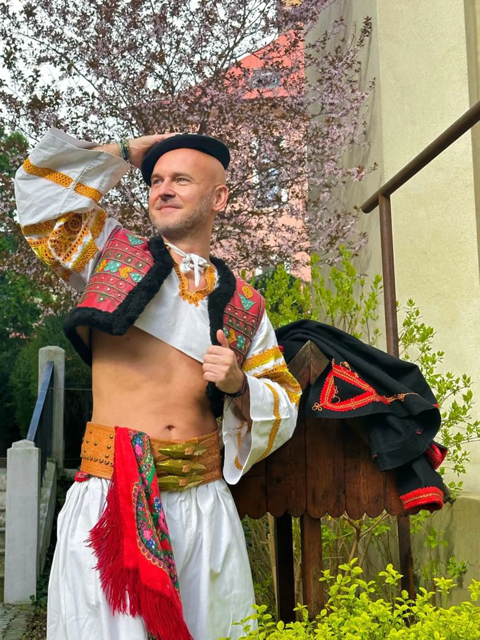 Branislav Gröhling: „Či už trávite Veľkú noc tradične alebo netradične, doma či v zahraničí, hlavne si ju užite podľa seba, k svojej spokojnosti a oddýchnite si.“