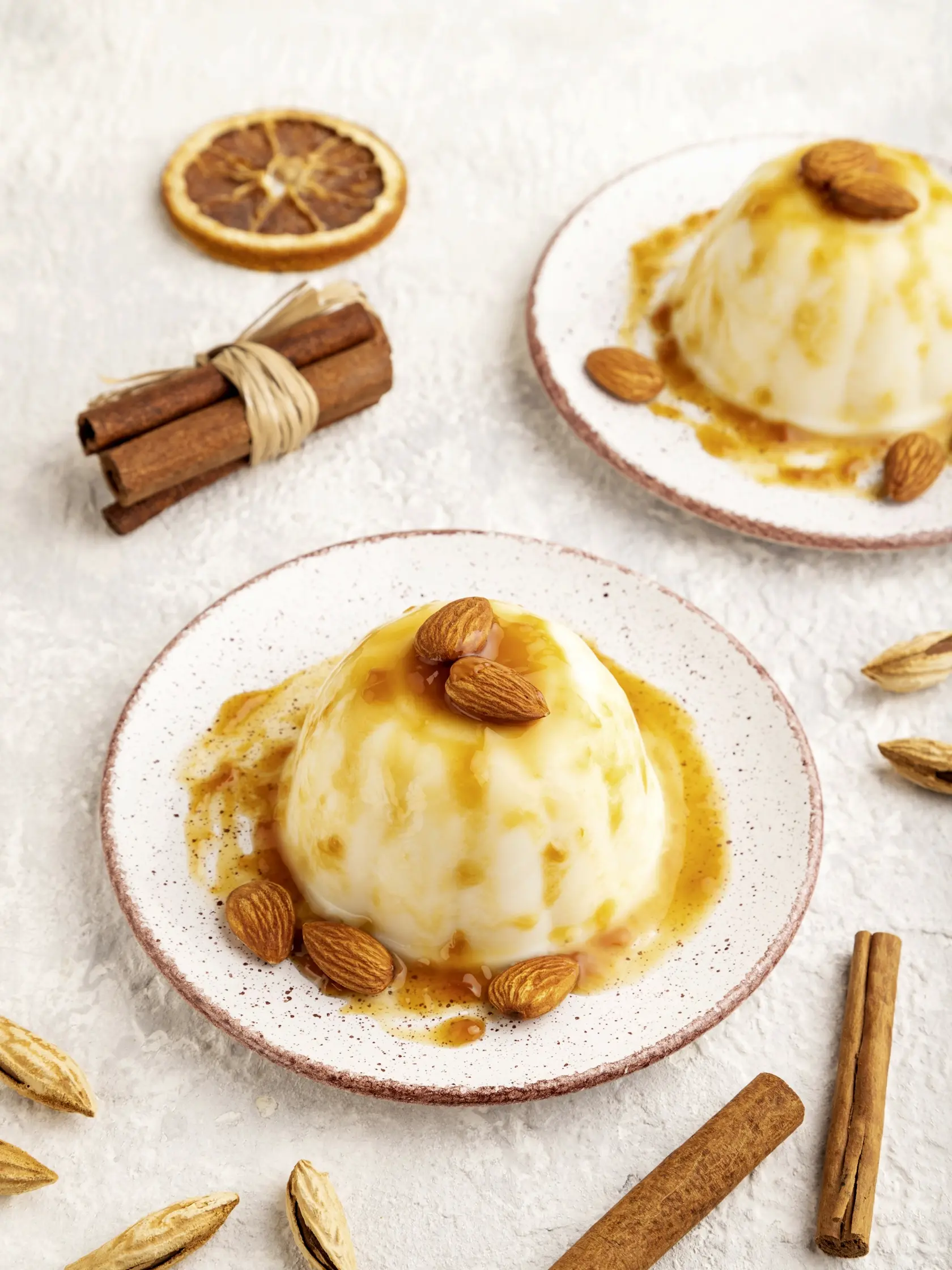 Amaretto panna cotta s mandľami