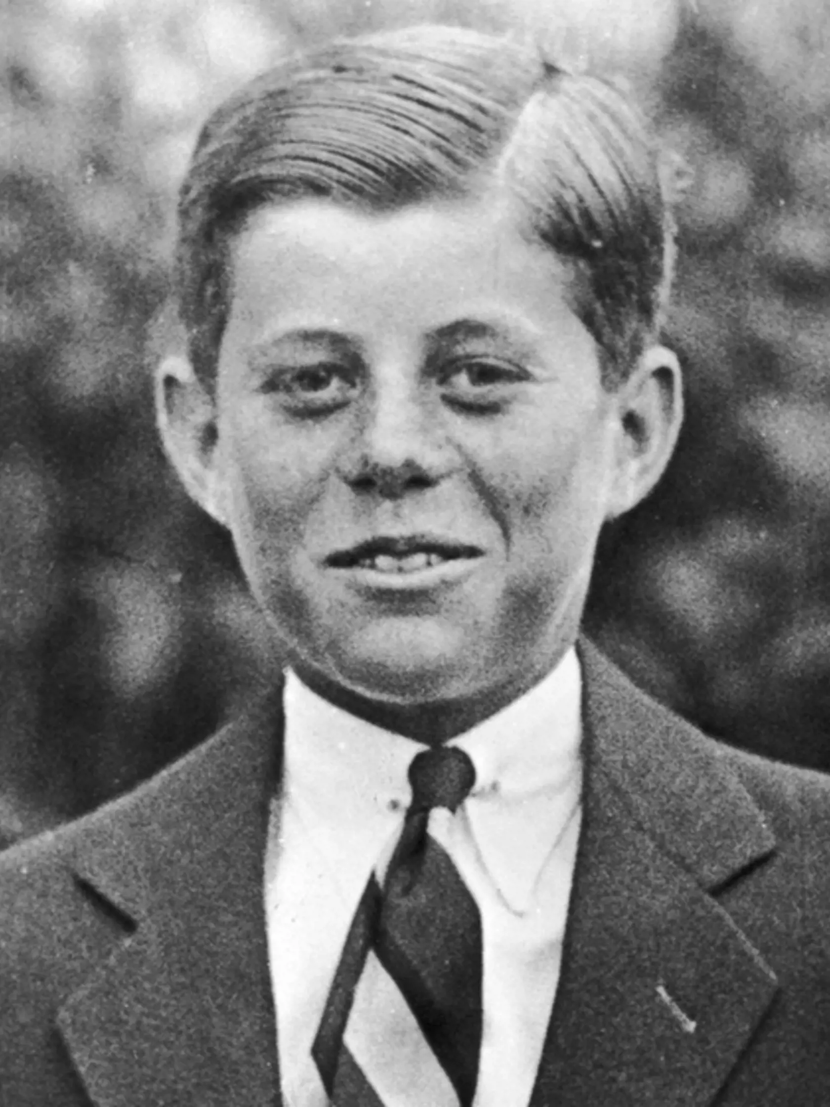 John F. Kennedy v roku 1927.