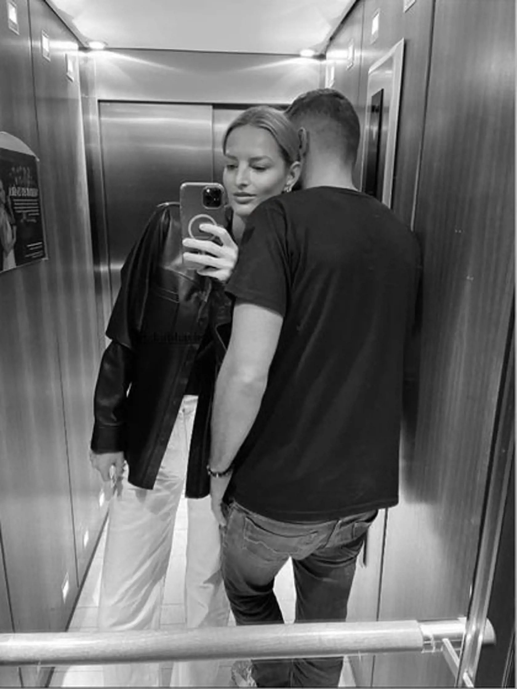 Topmodelka Kocianová s novým priateľom. Takto sa k sebe túlili vo výťahu!