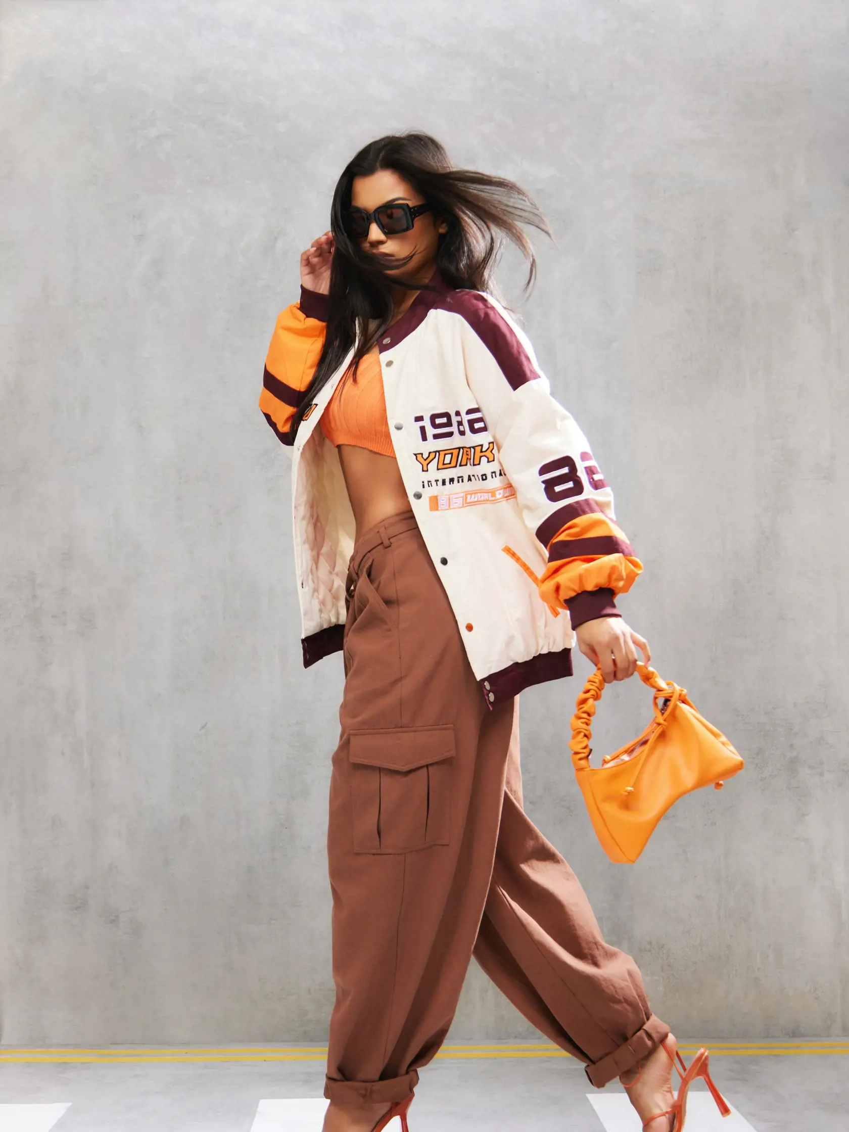 Tip pre moletku:
Bunda: Prettylittlething, 63 €
Nohavice: Prettylittlething, 42 €