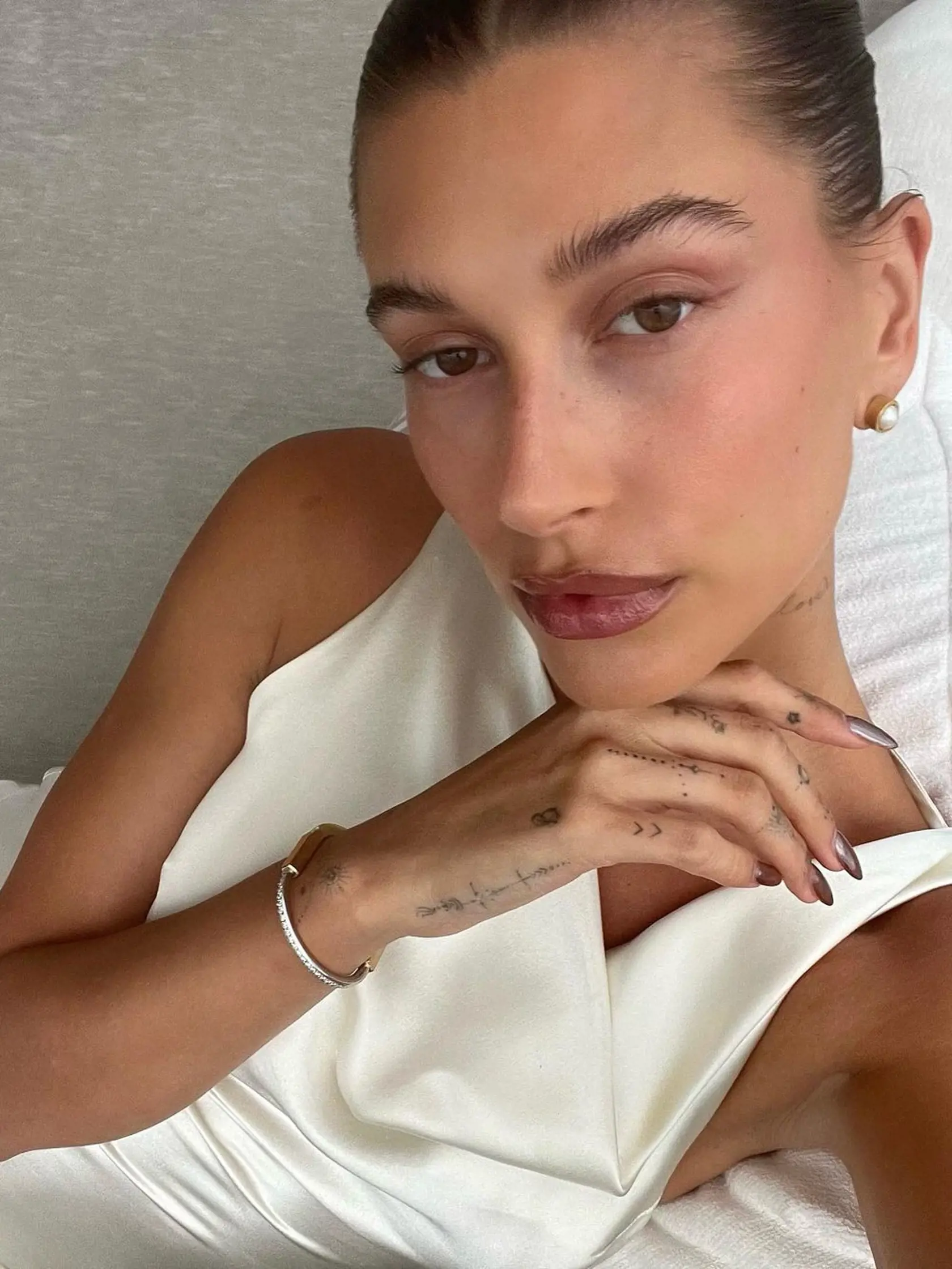 Hailey Bieber