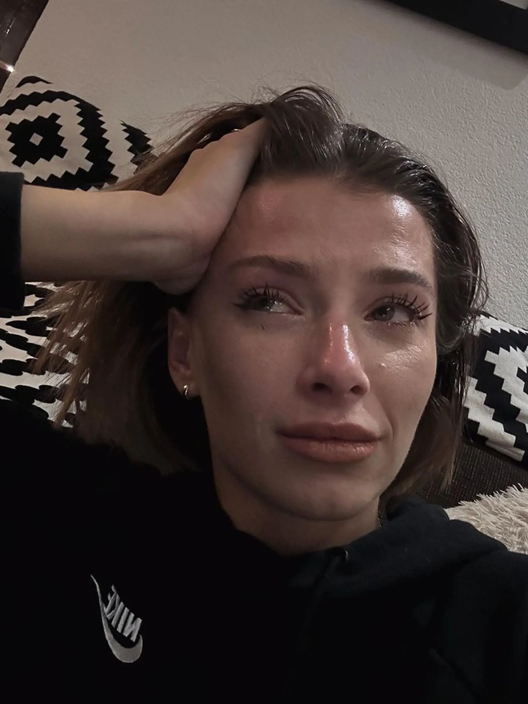 Laura prežíva ťažko pohľad na to, ako sa jej Martin v Survivori trápi.