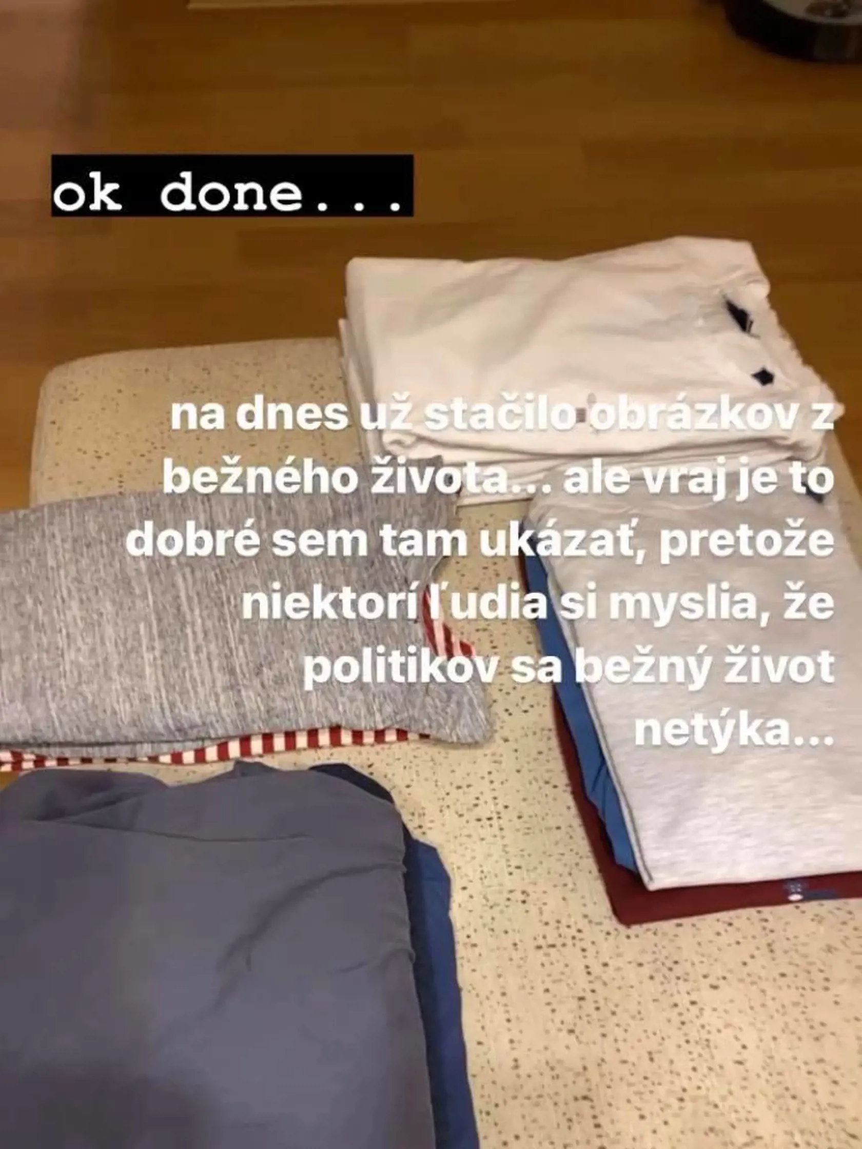 Juraj Šeliga je skutočný muž činu! Na sociálne siete pravidelne postuje to, že domáce práce mu vôbec nesmrdia!