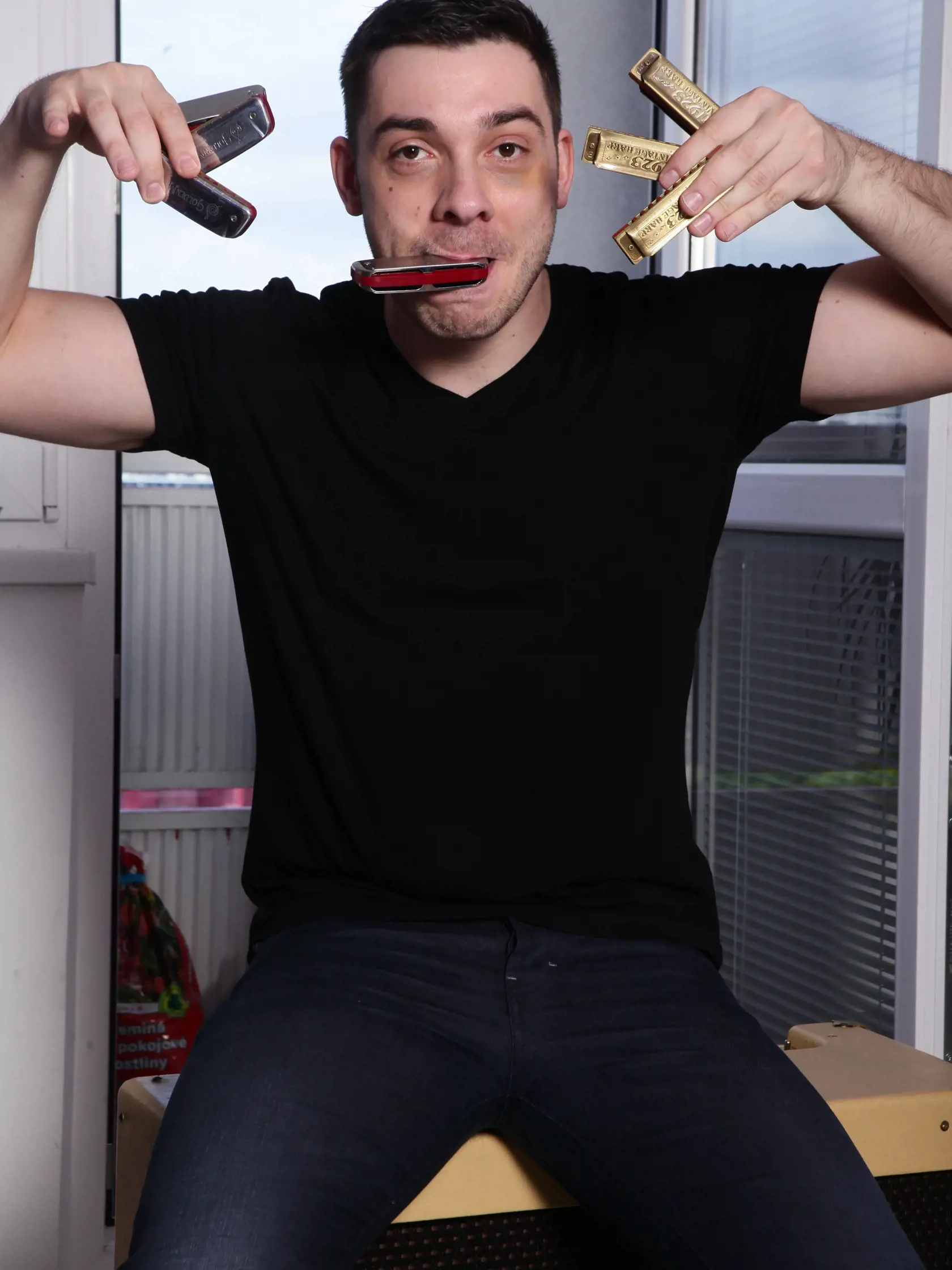 Pavol Plevčík je aj členom zoskupenia Trezor, v ktorom pôsobia herci z Astorky.