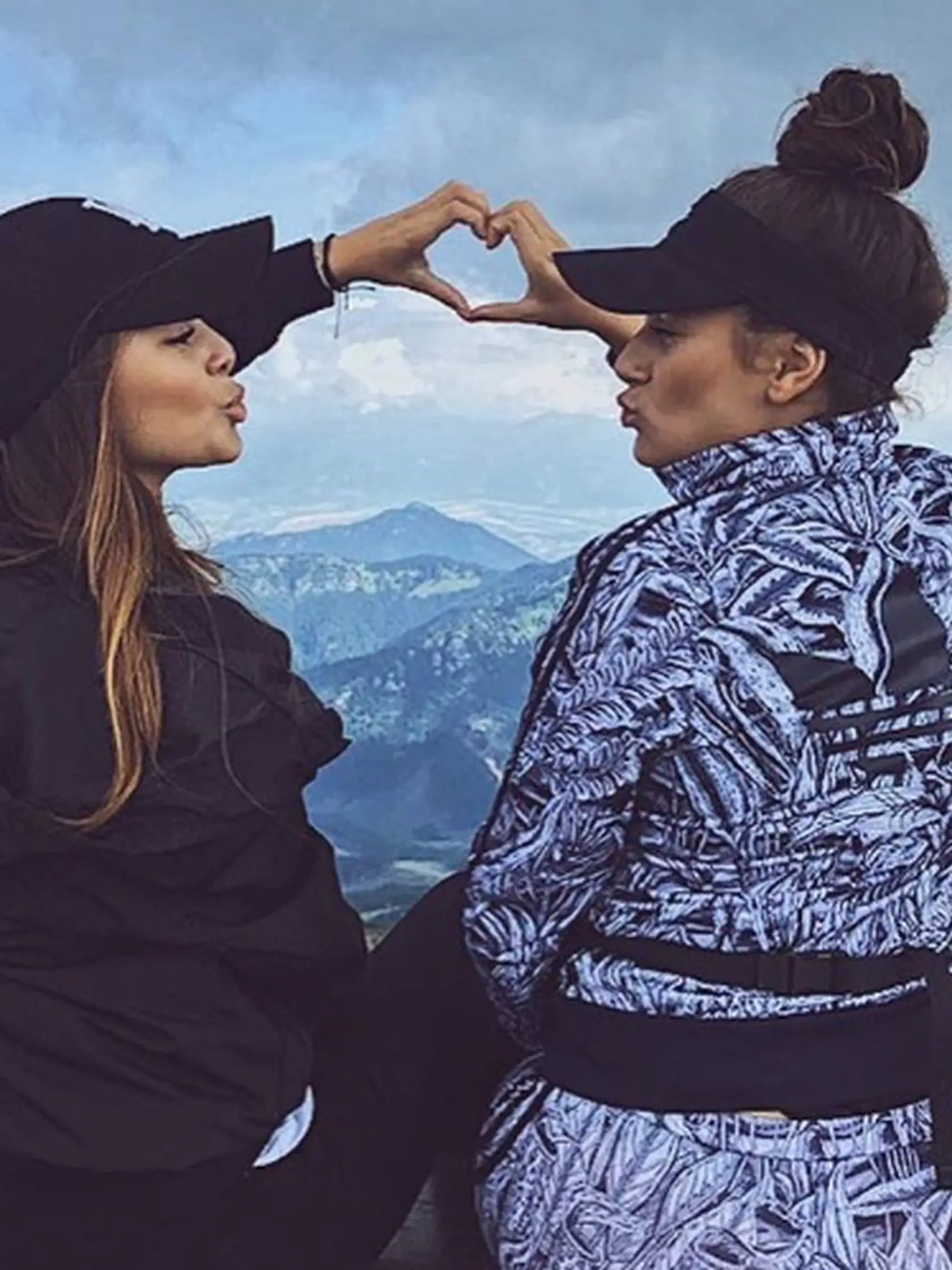 Monika Bagárová so sestrou Natáliou
