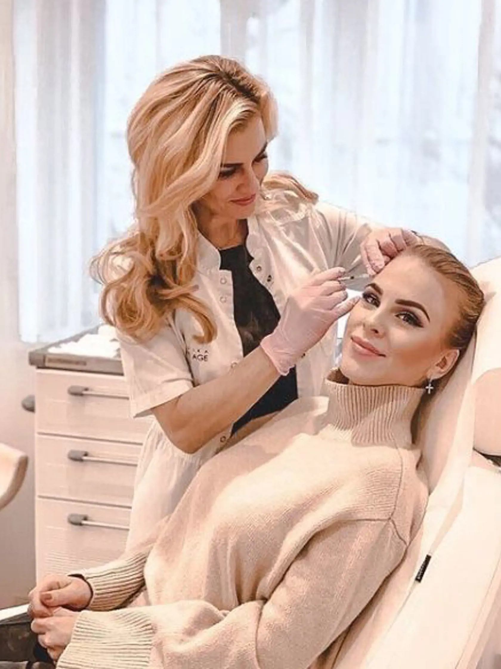 Síce má Barbora Balúchová iba 32 rokov, pravidelne chodí na korekciu tváre.