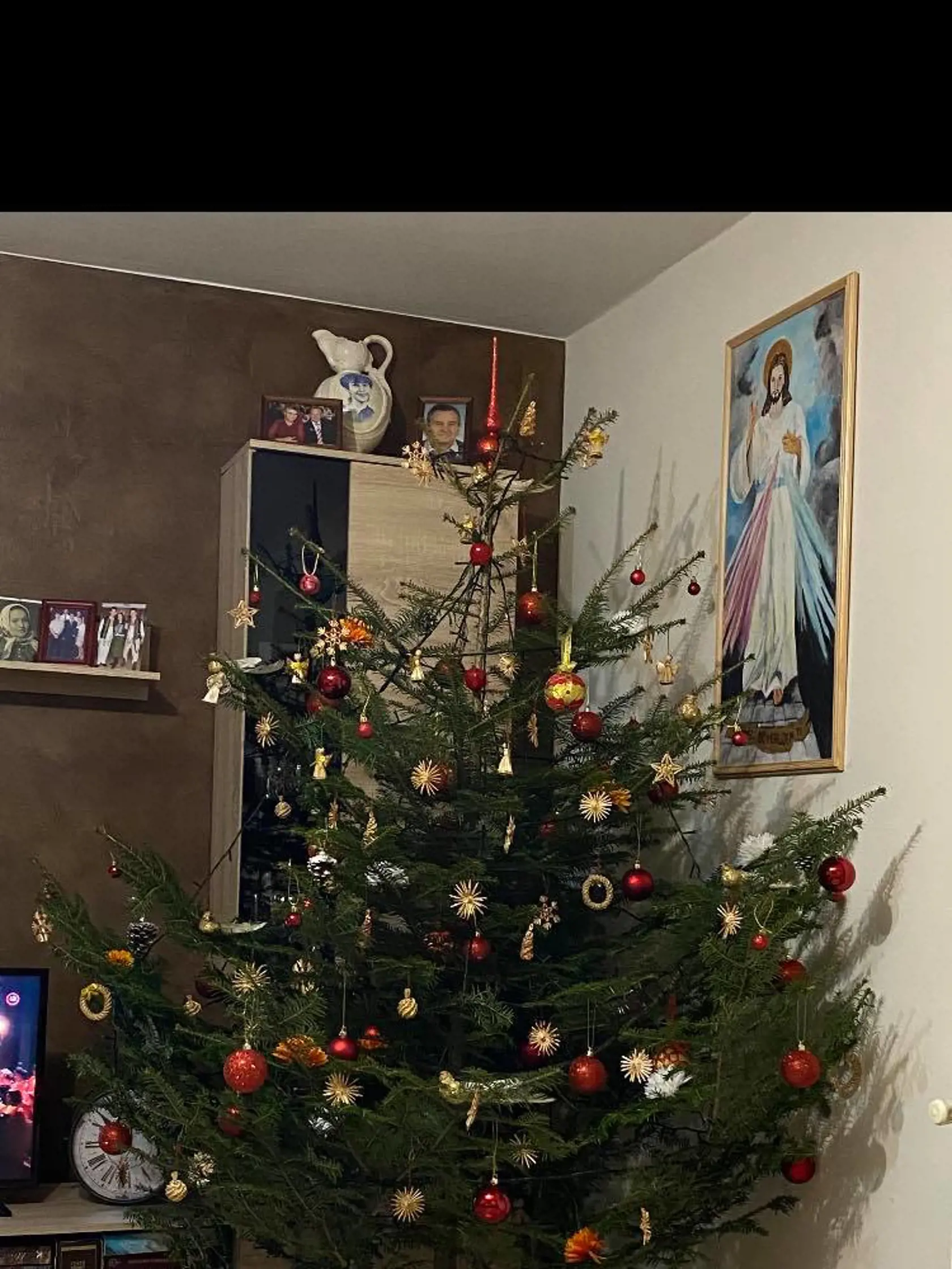 Jednoduchá klasika! U Šeligovcov jec cítiť vzťah k tradíciám, ale aj prostej vianočnej klasike.