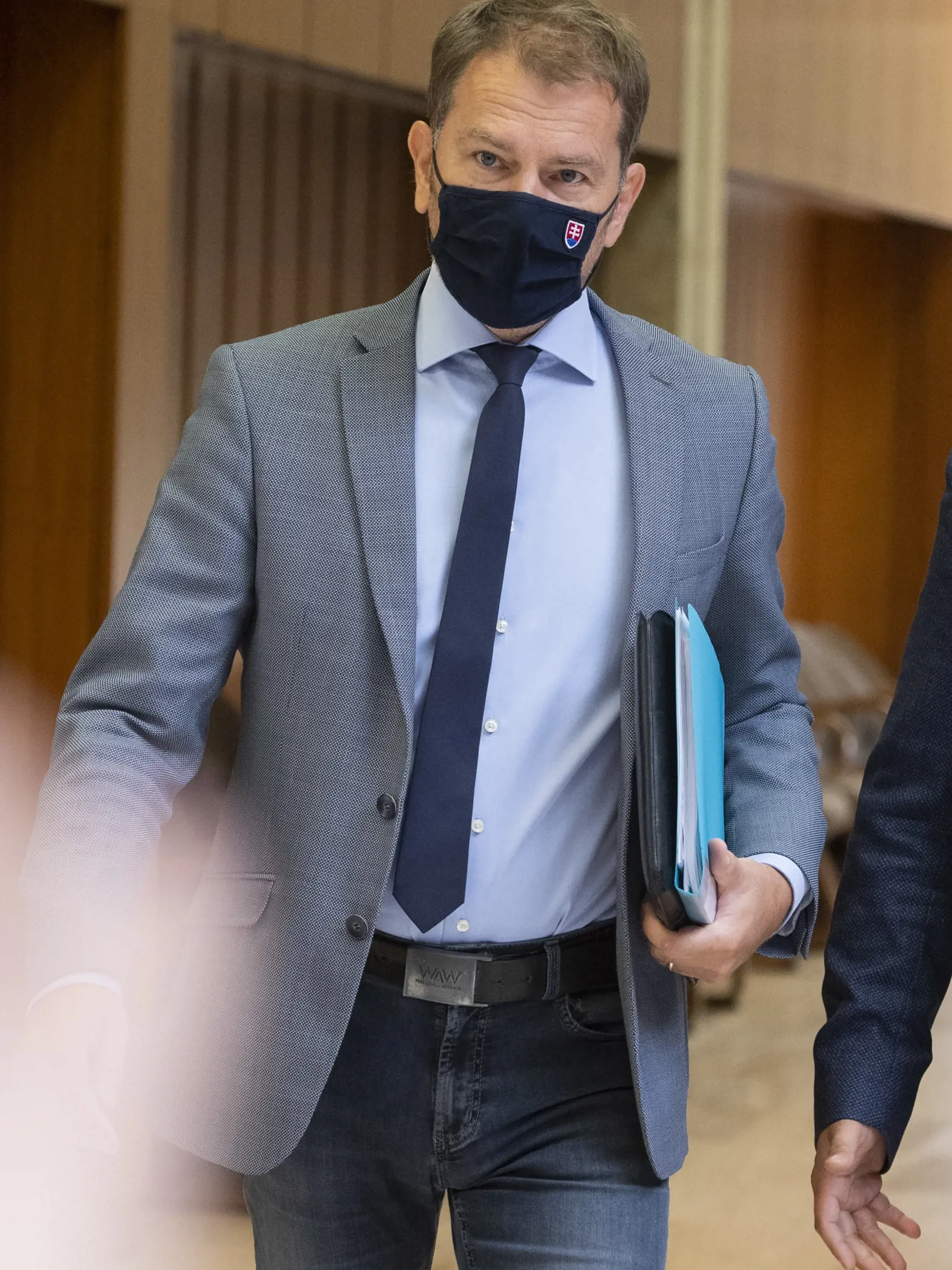 Na snímke podpredseda vlády a minister financií SR Igor Matovič (OĽaNO) prichádza na rokovanie 27. schôdze vlády SR 25. augusta 2021 v Bratislave. FOTO TASR - Martin Baumann