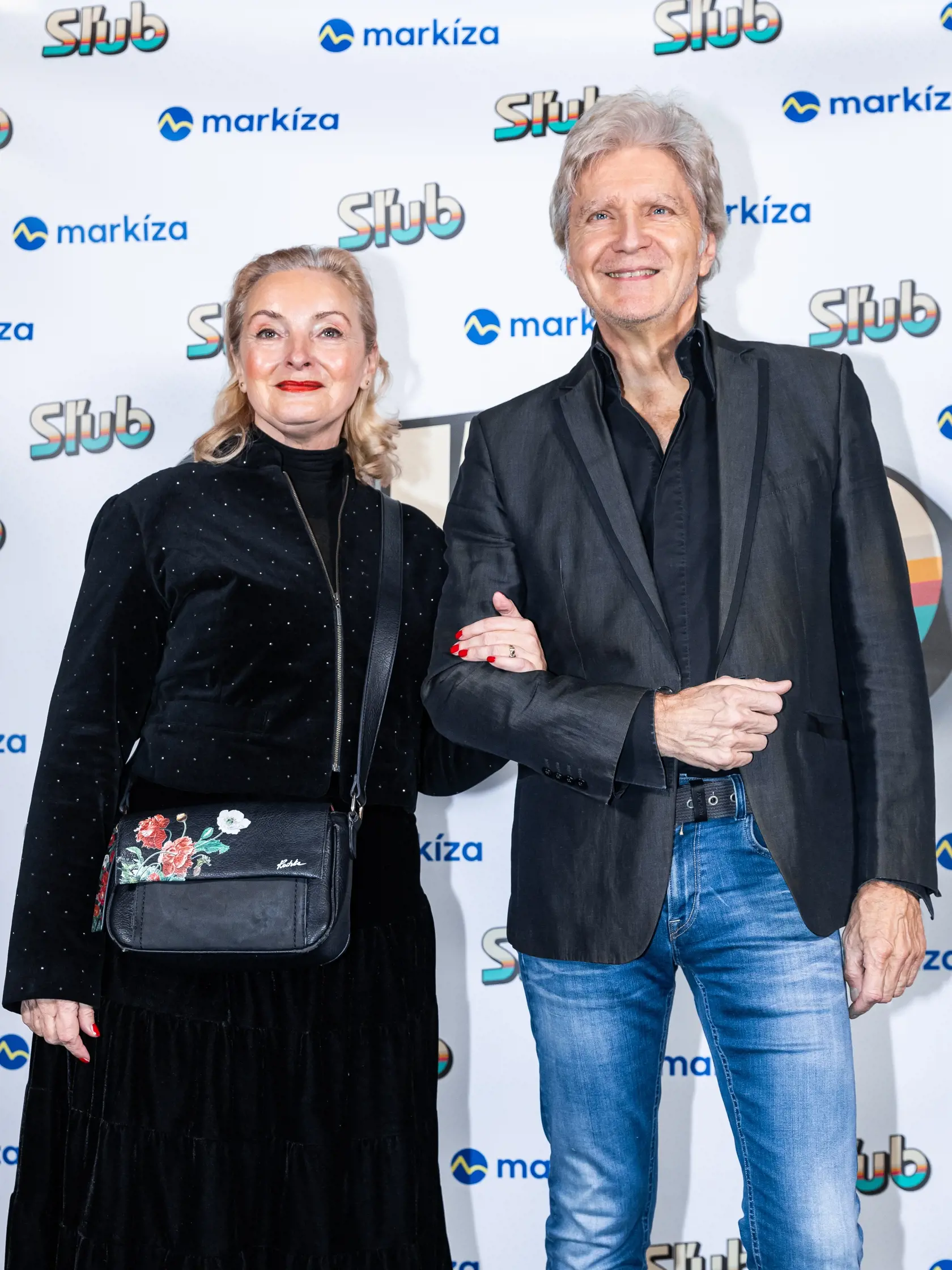 Premiéra denného televízneho seriálu “SĽUB” v Bratislave. Na snímke Eva Pavlíková a Štefan Skrúcaný.
