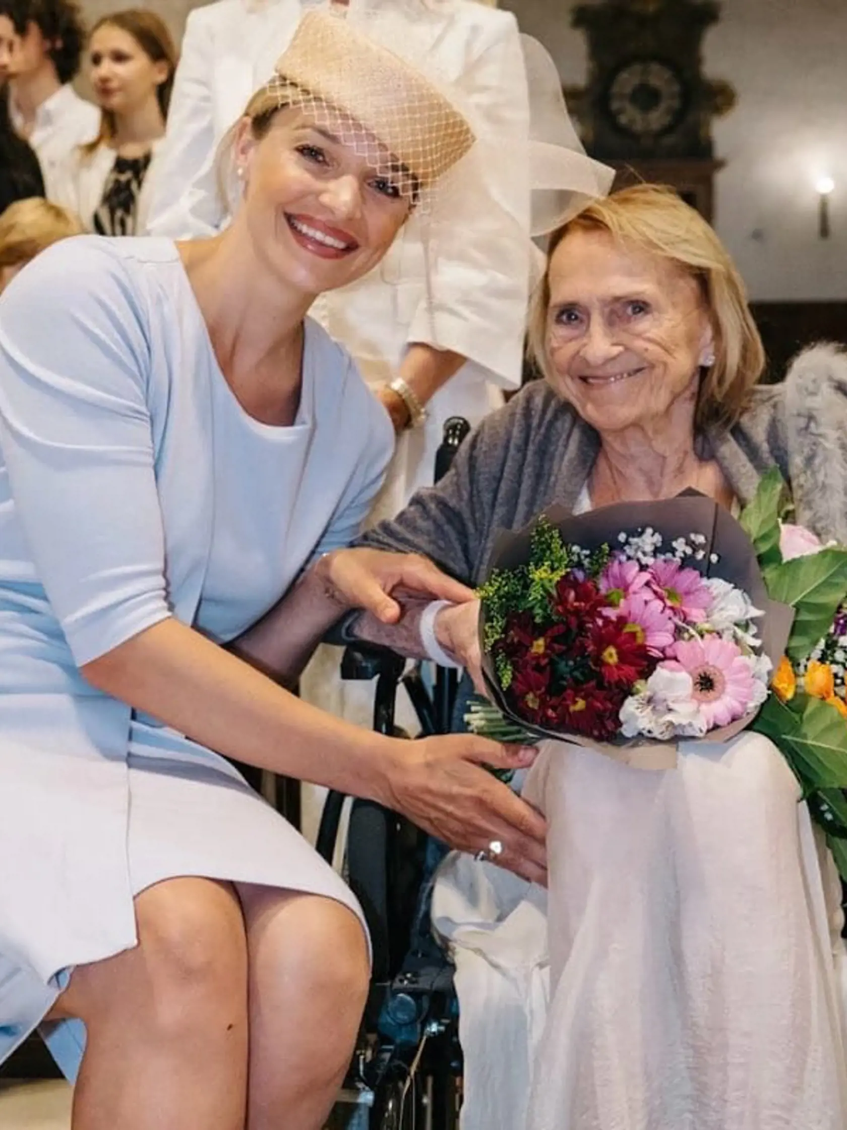 Fotografie Romany Tabák z krstu jej syna, ktorého sa zúčastnila aj jej babka a dedko.