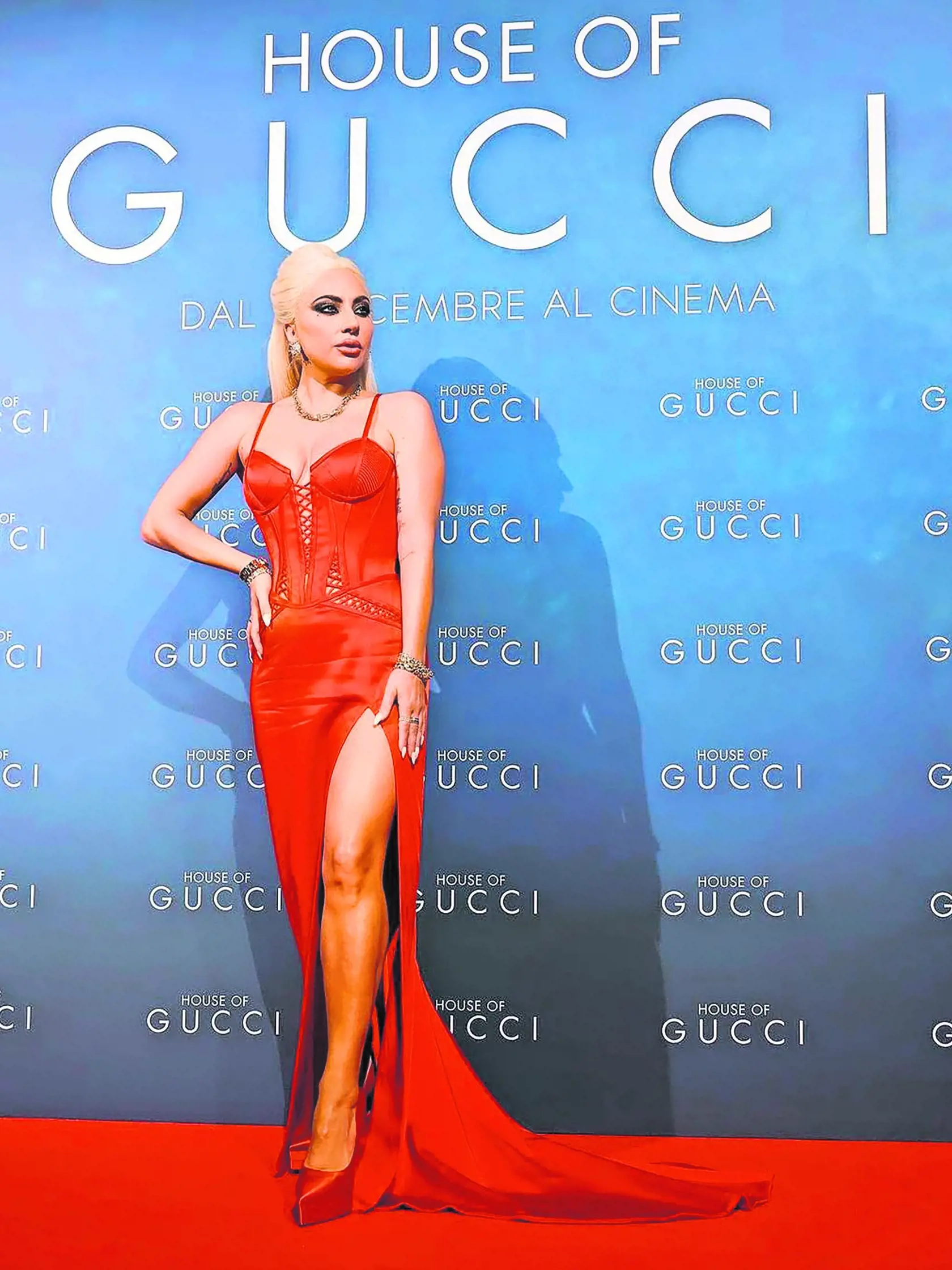 Speváčku Lady Gaga dostal dalajláma do rozpakov.