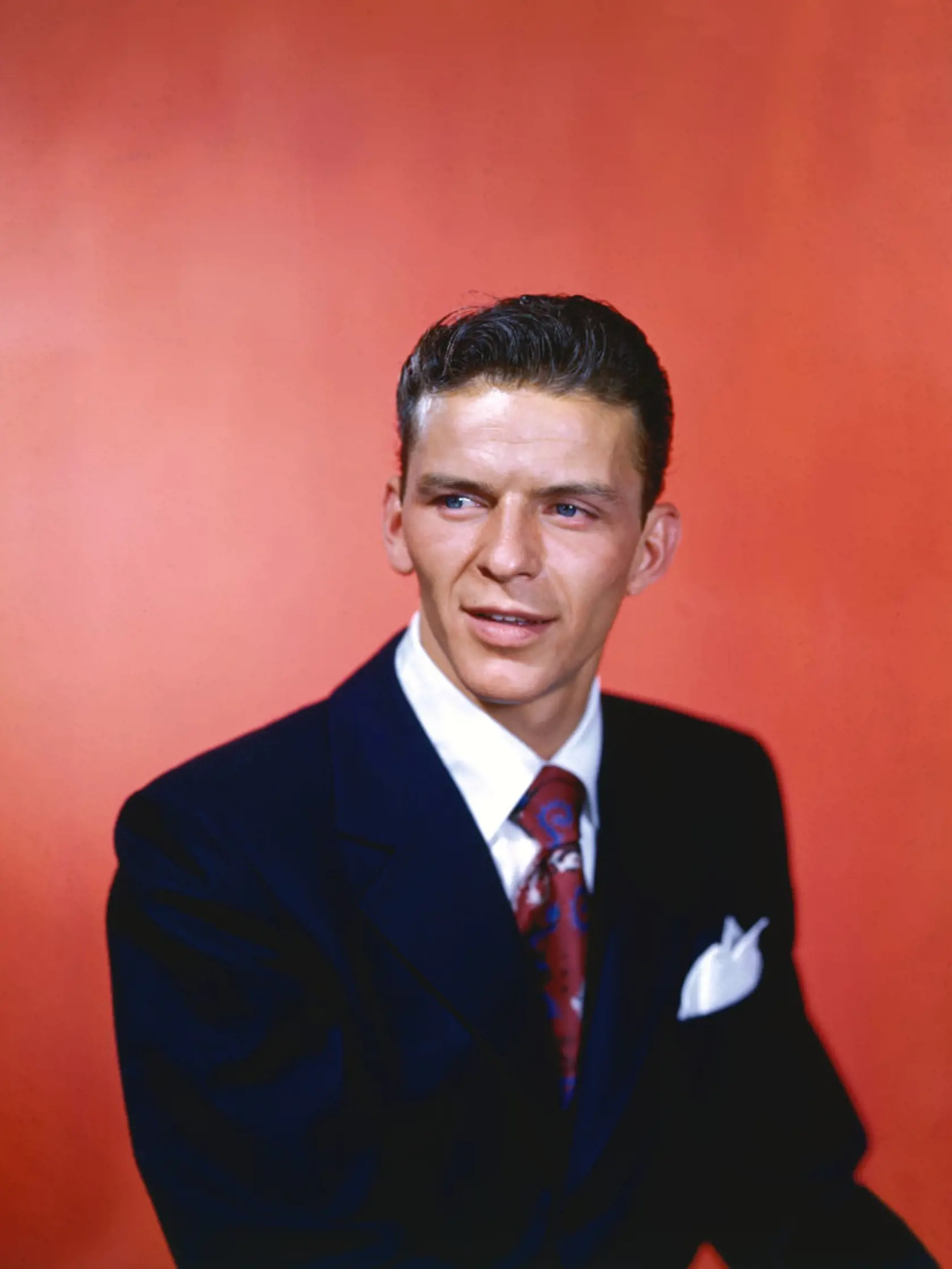 Frank Sinatra zomrel v losangeleskej nemocnici Cedars Sinai 14. mája 1998 vo veku 82 rokov. Príčinou smrti podľa oznámenia jeho vtedajšieho agenta bol srdcový infarkt.