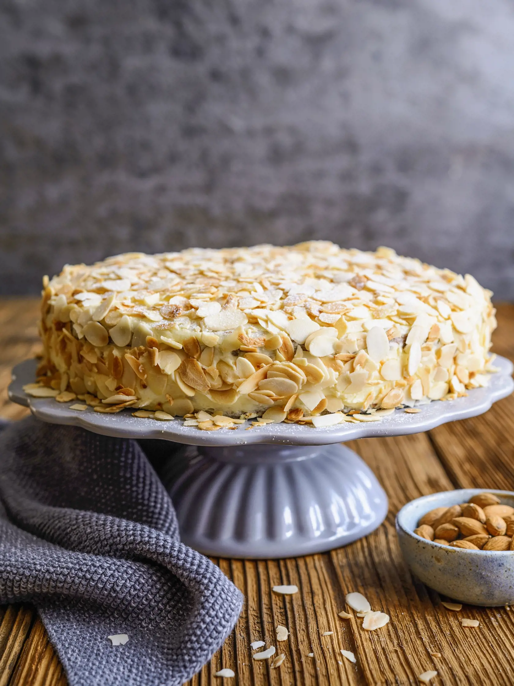 ľahká a lahodná mandľová torta